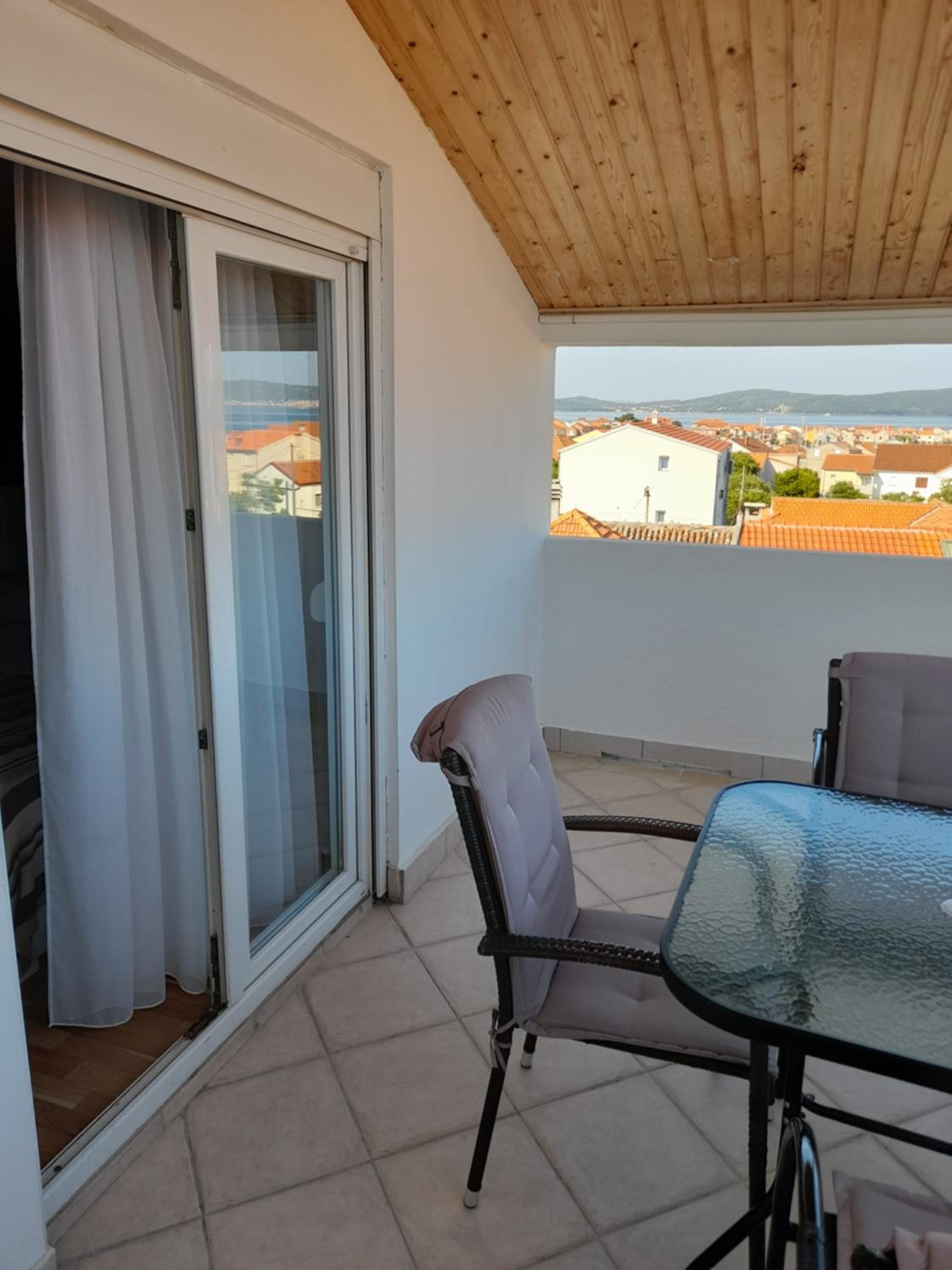 Apartments Mira