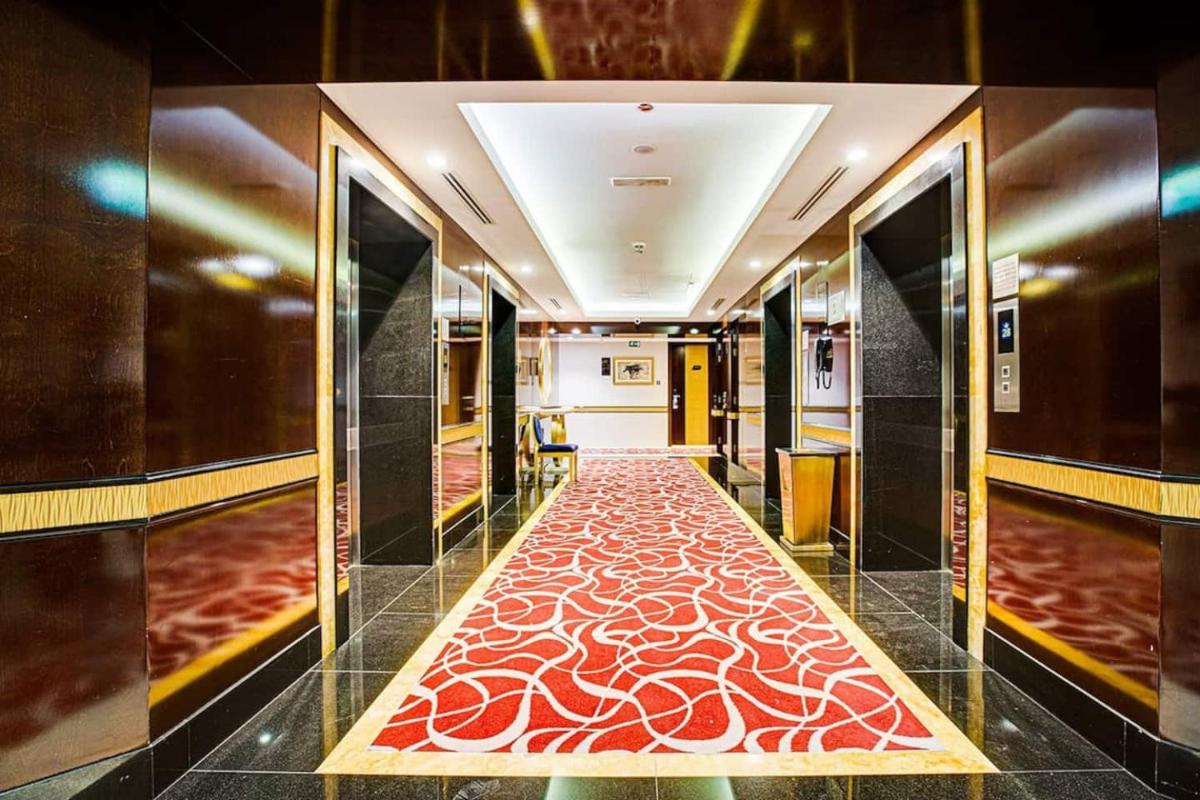 Elegant Apartment with Burj Khalifa View, Downtown