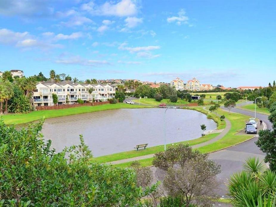 Gulf Harbour Guest House Apartment view 4