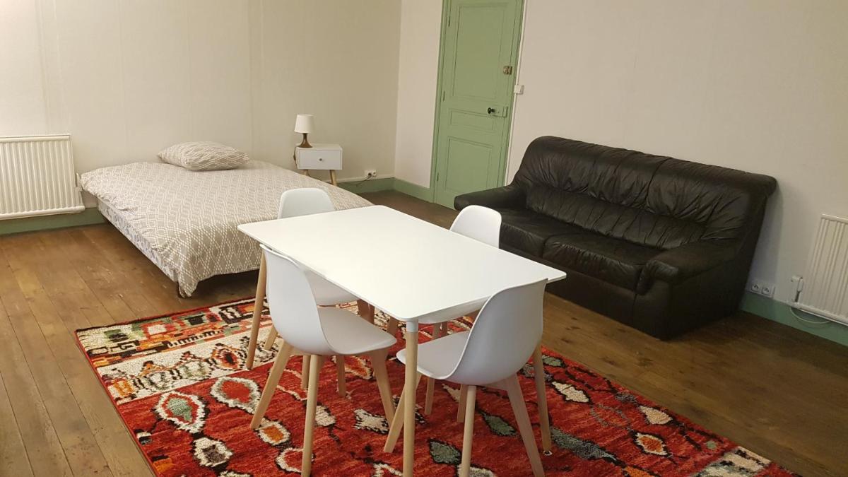 Grand studio et jolies chambres à louer view 4