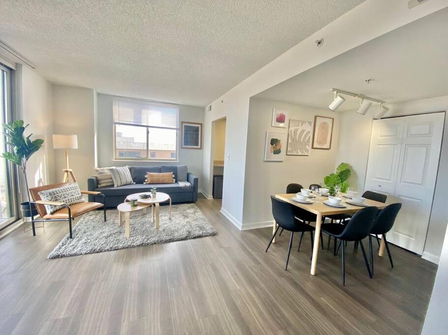 Gorgeous 2 BR Bedroom Condo At Ballston place with gym 2011 - Property Image 17