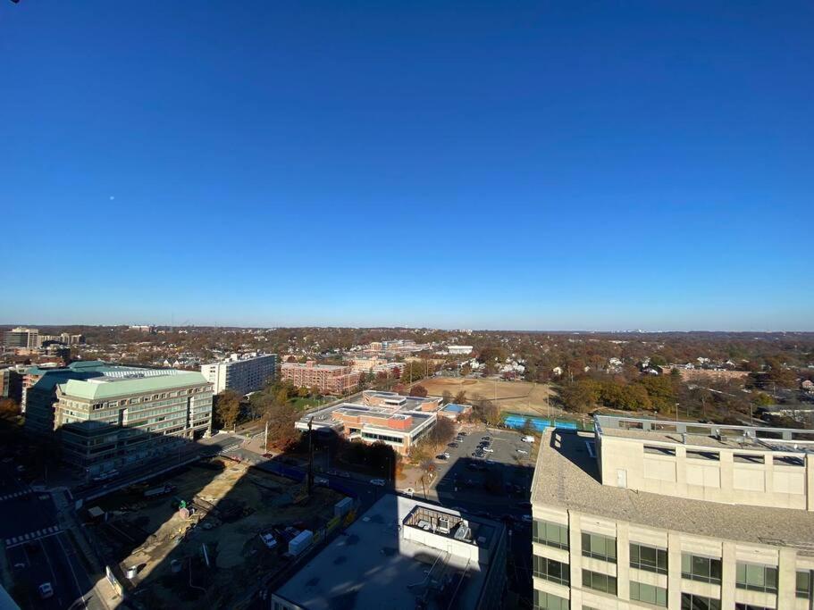Gorgeous 2 BR Bedroom Condo At Ballston place with gym 2011 - Property Image 6