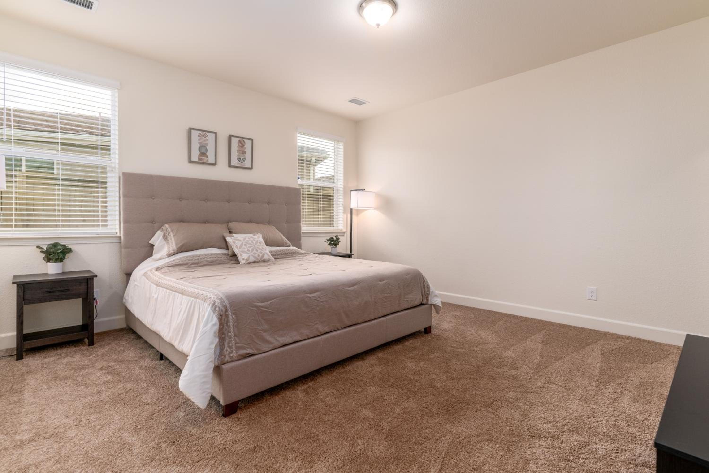 Dream Family Home in South Reno 4 bed 30 Min to Lake Tahoe - Property Image 13