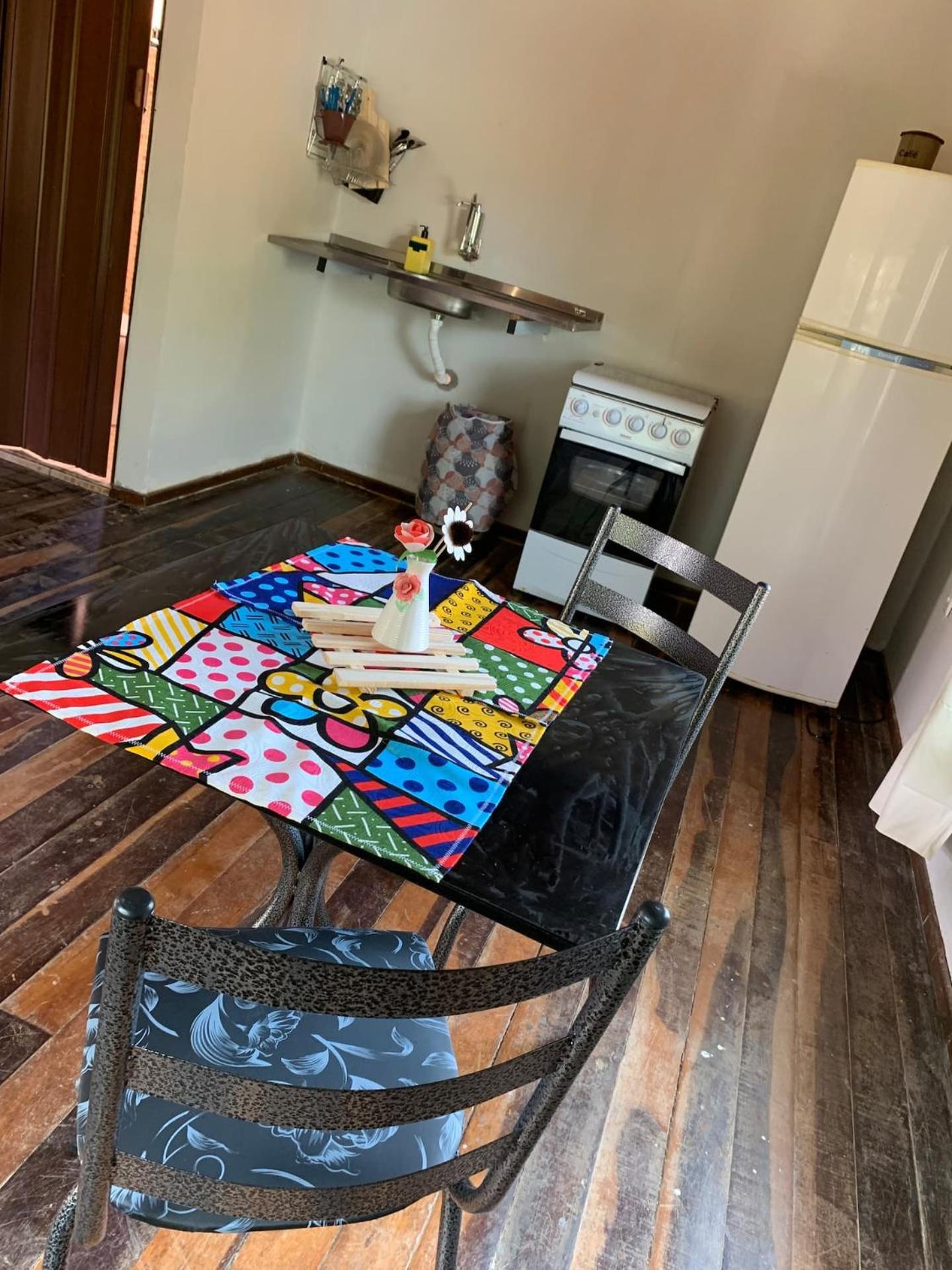 Casa Amarela Cipó Suítes e Cipó Kombi VIP 600m centro Serra do Cipó