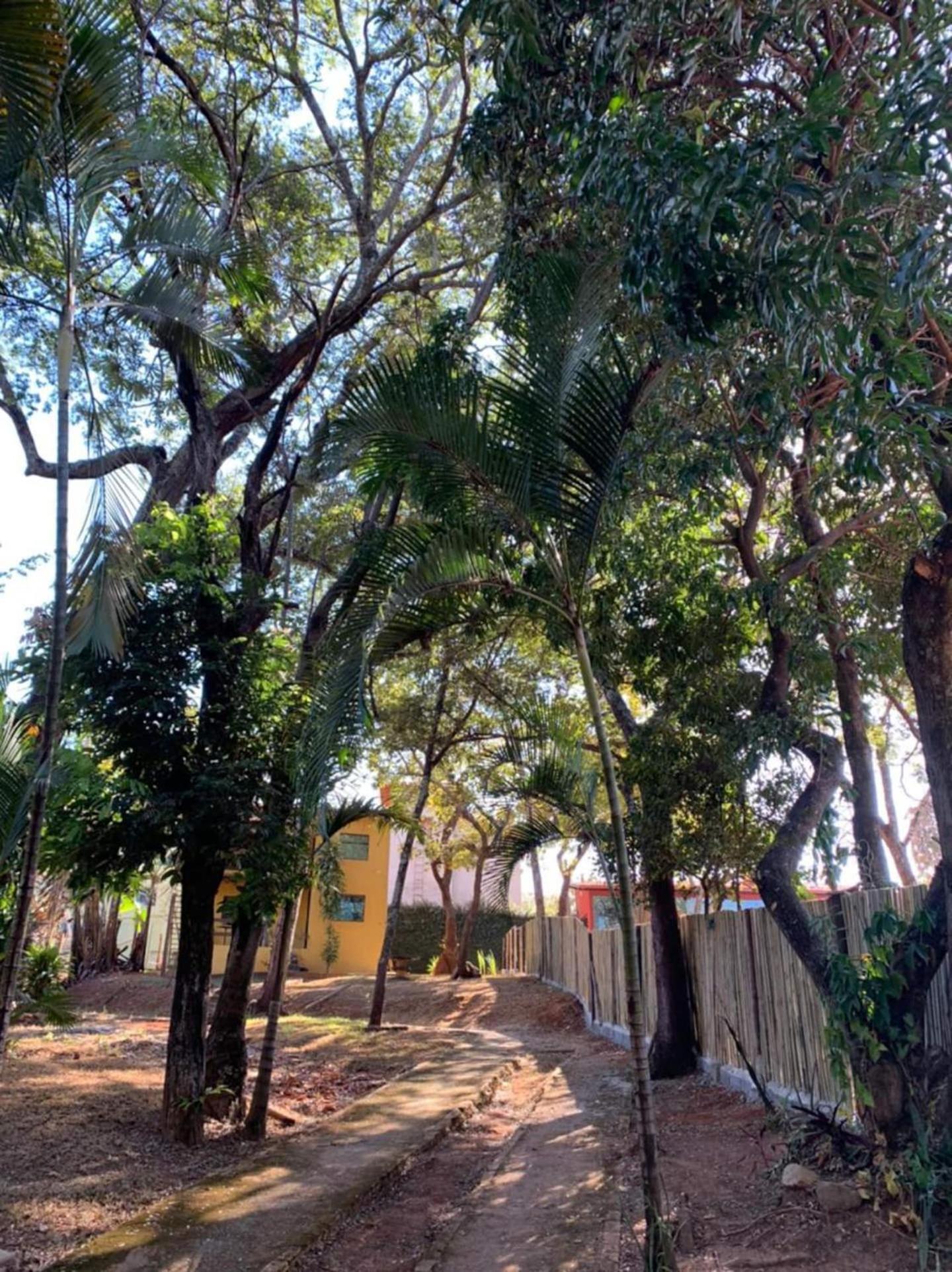 Casa Amarela Cipó Suítes e Cipó Kombi VIP 600m centro Serra do Cipó