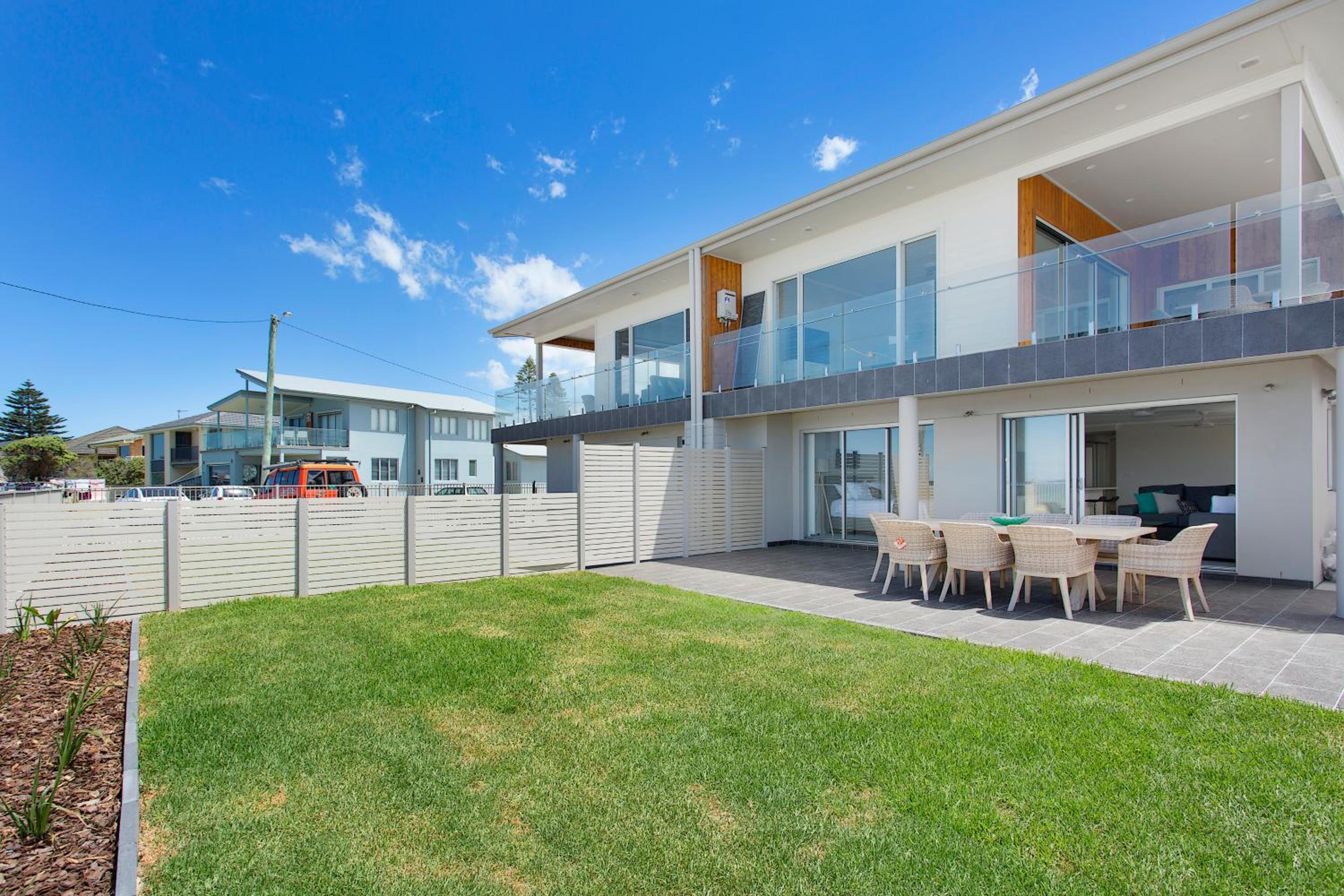 Seabreeze Stays on the Beach - Property Image 38