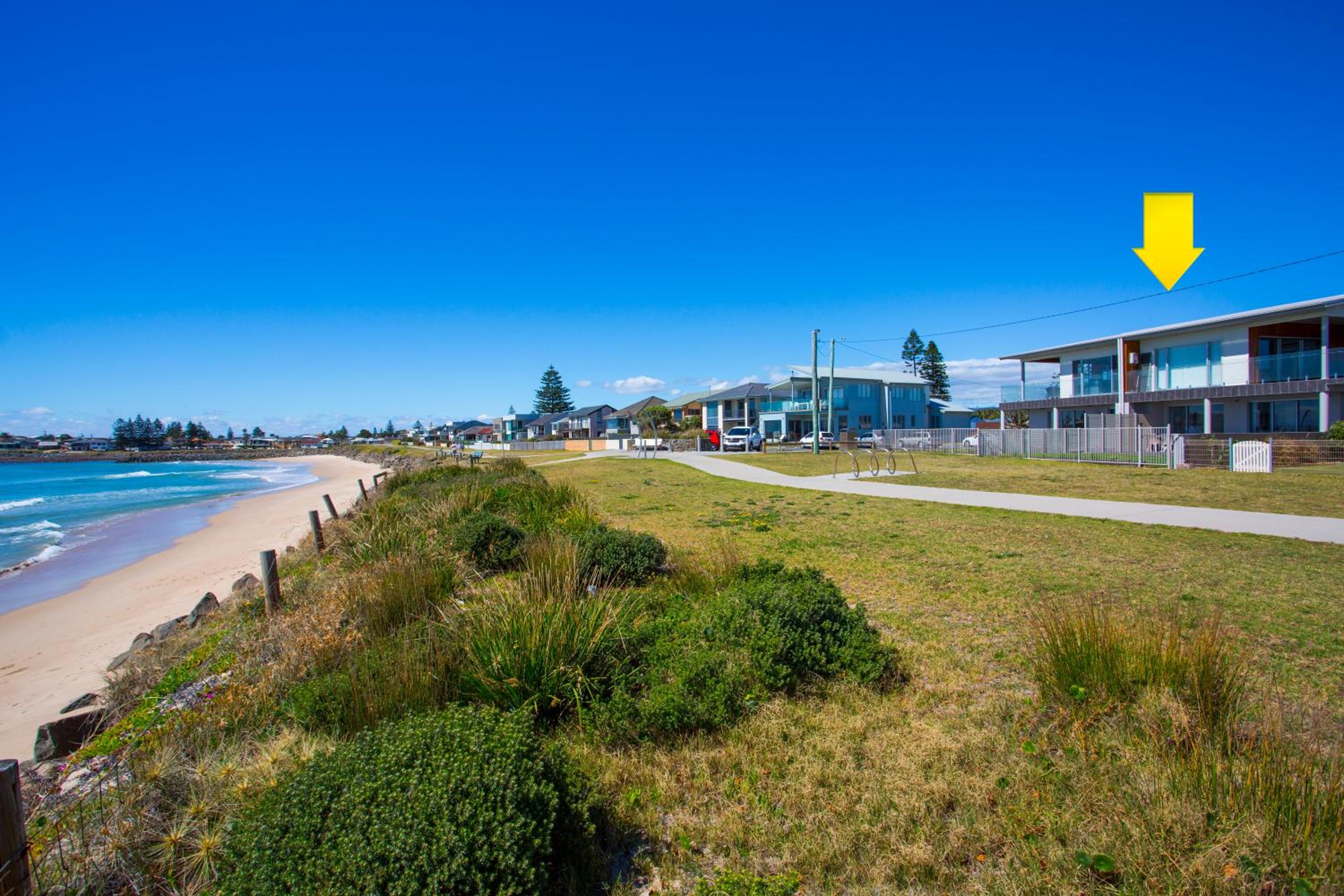 Seabreeze Stays on the Beach - Property Image 27