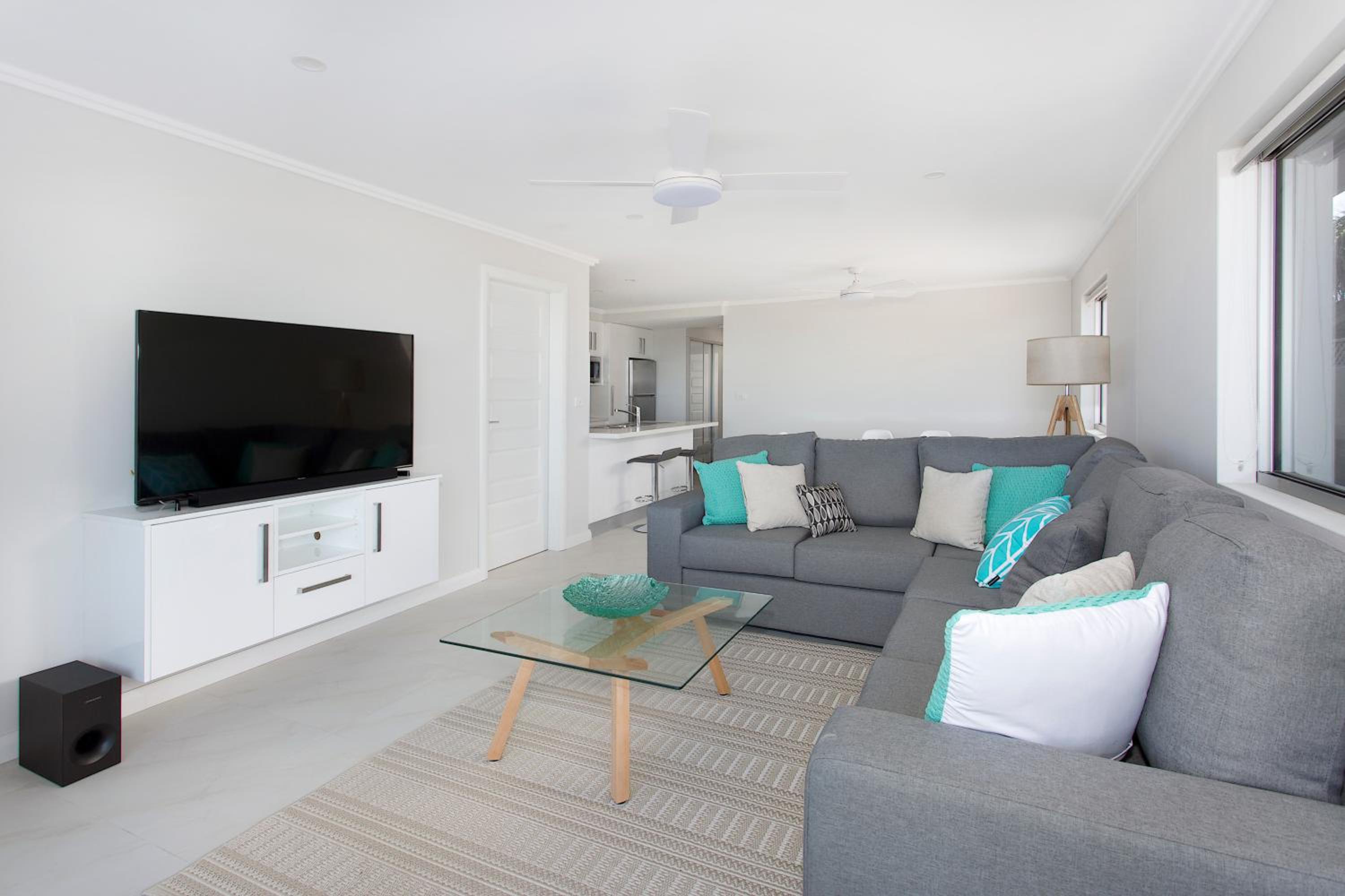 Seabreeze Stays on the Beach - Property Image 5