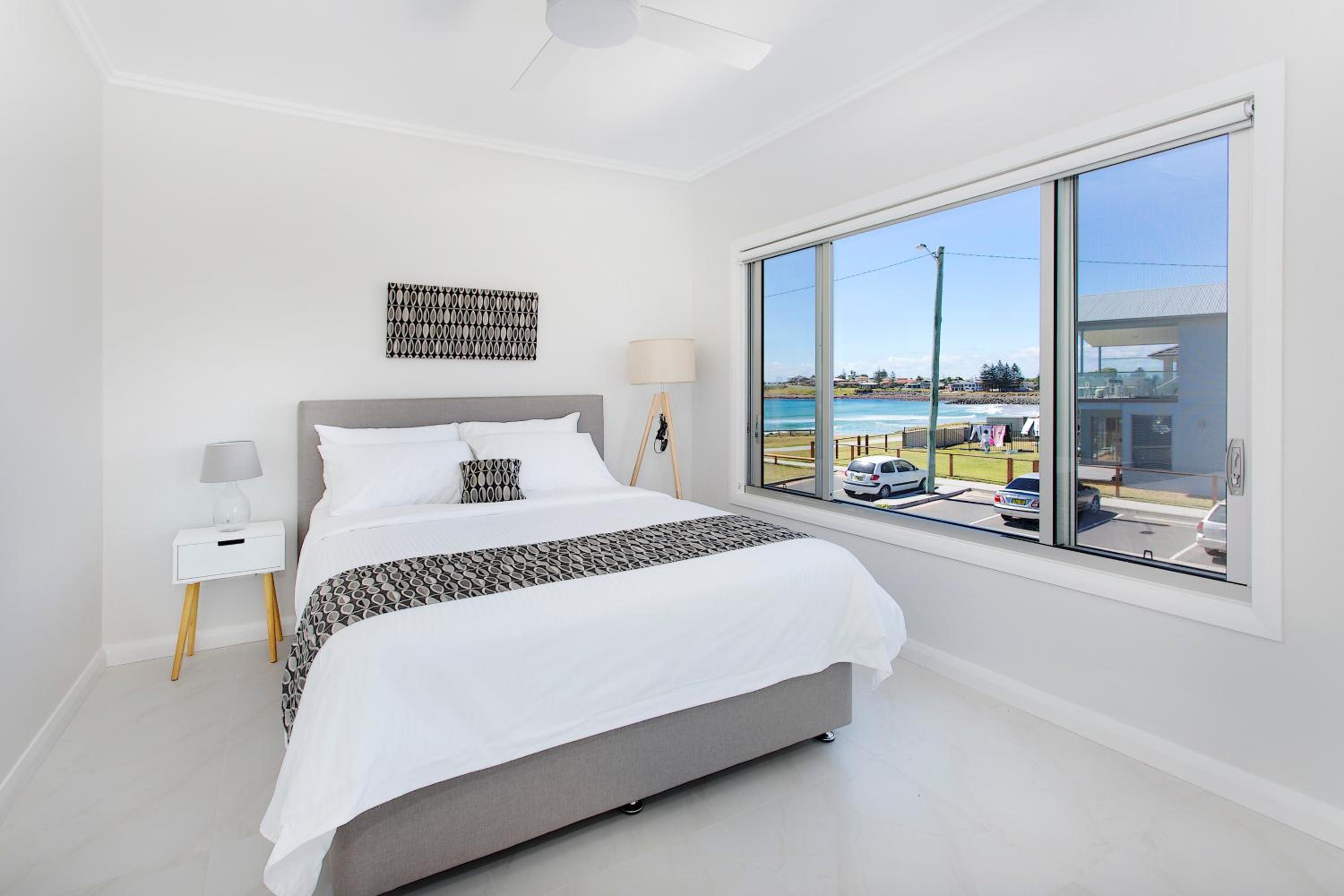 Seabreeze Stays on the Beach - Property Image 14