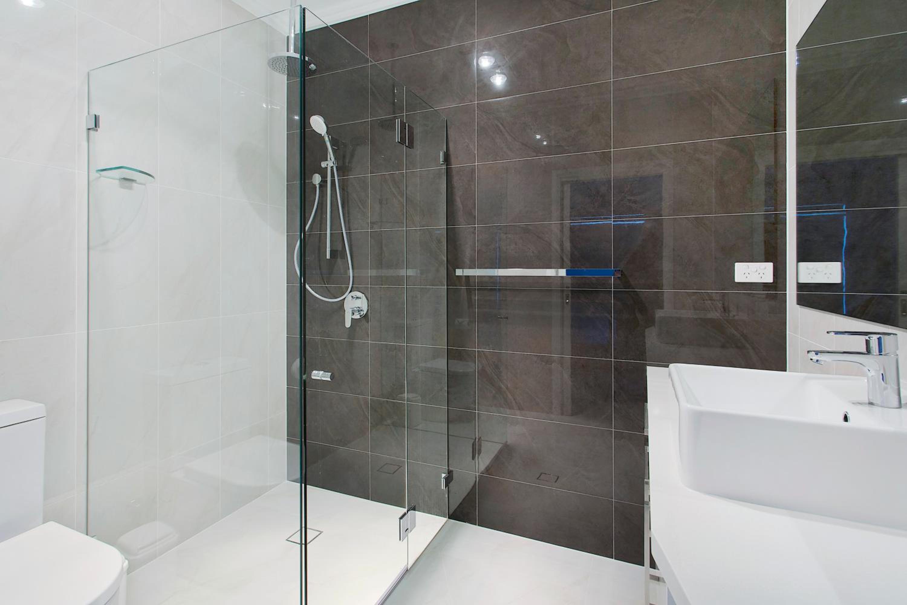 Seabreeze Stays on the Beach - Property Image 10