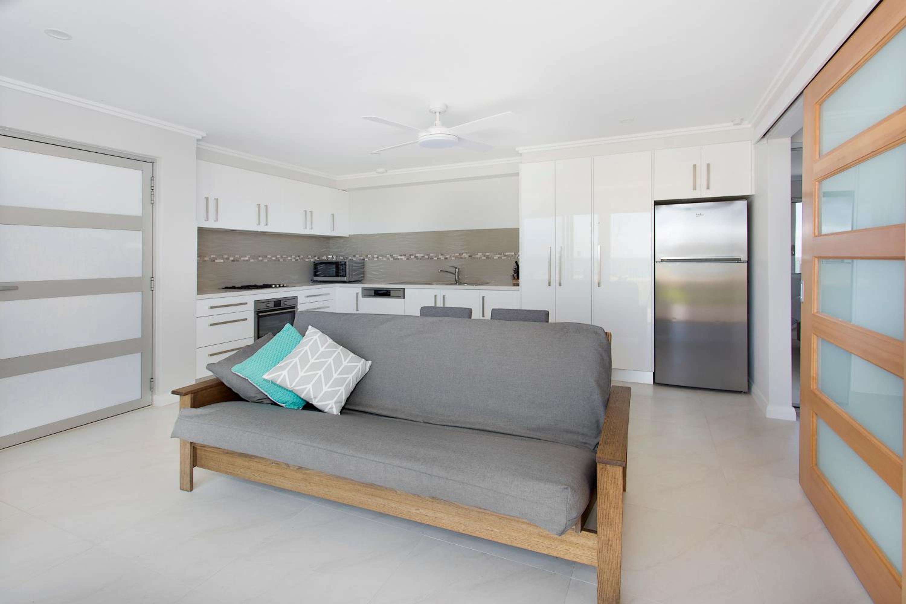 Seabreeze Stays on the Beach - Property Image 18