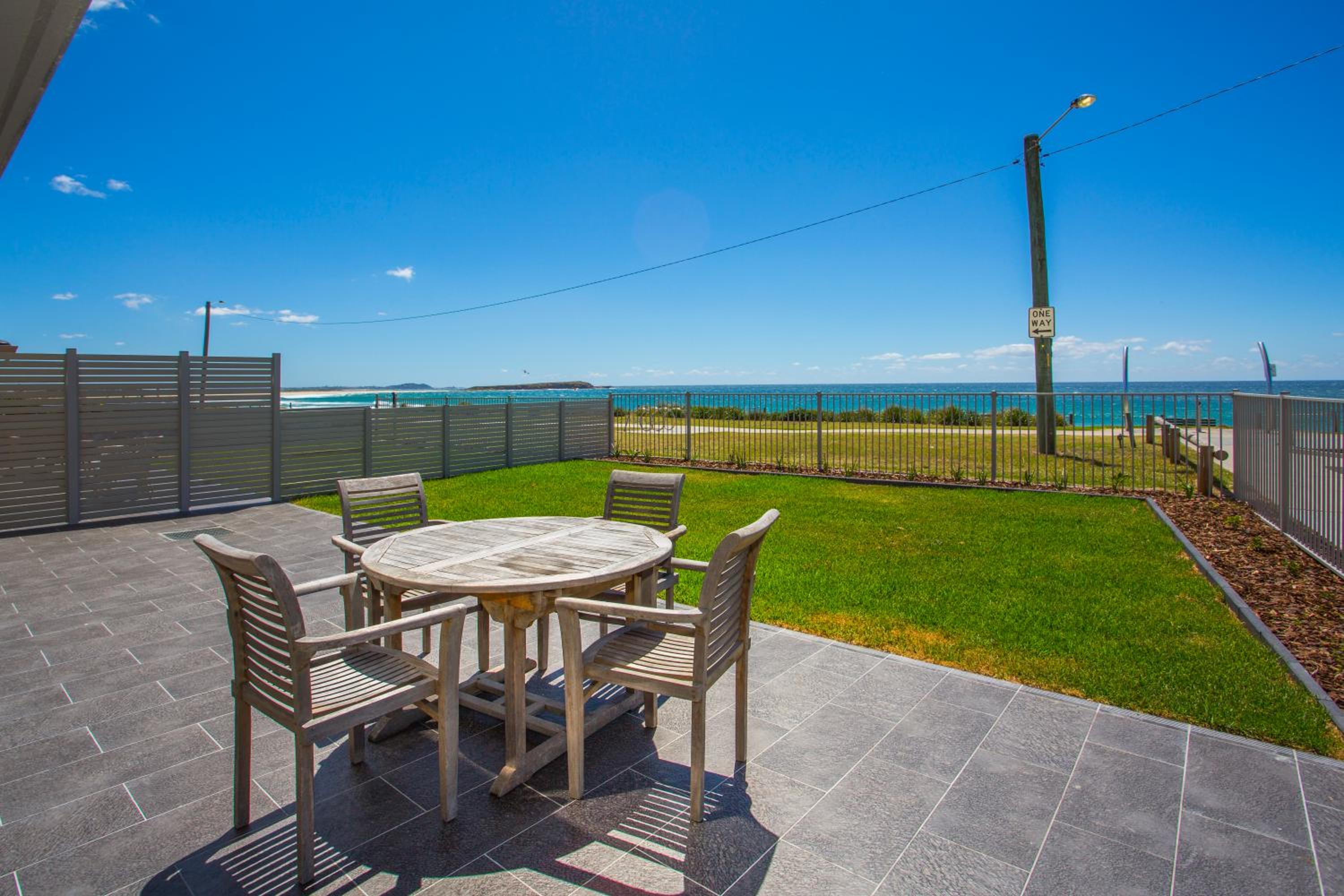 Seabreeze Stays on the Beach - Property Image 20