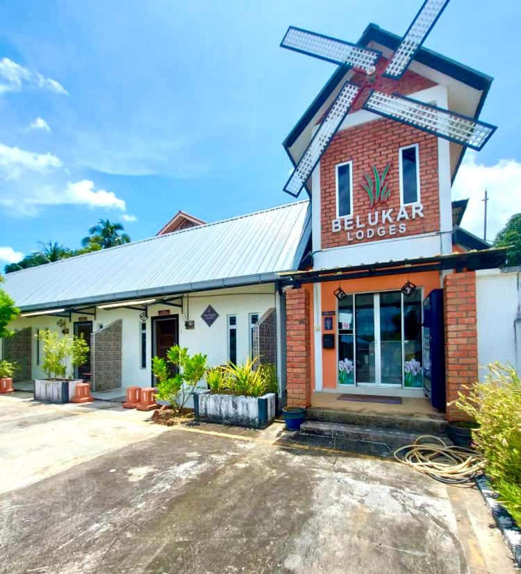 Belukar Lodges Private Homestay photo 8
