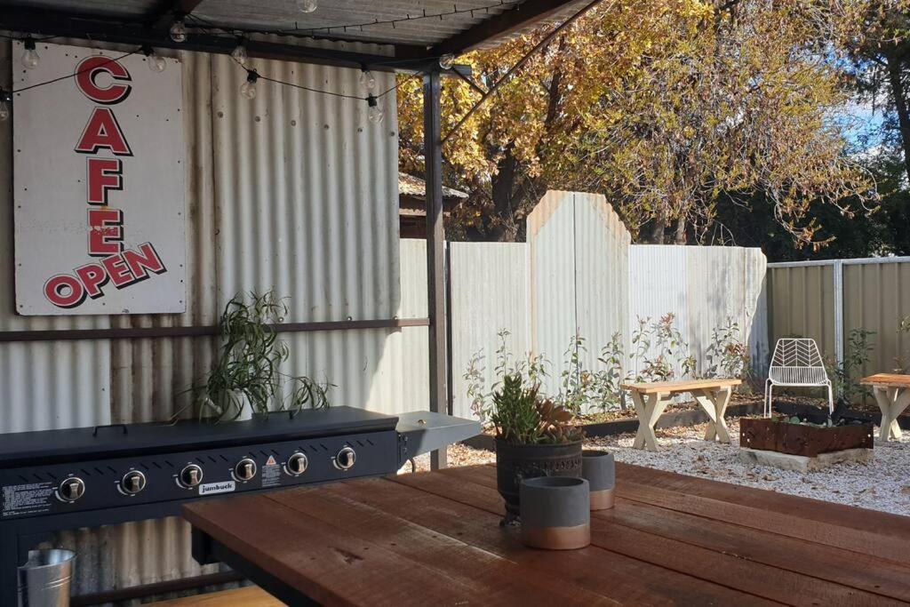 Samuels Cottage C1860 - In the heart of Mudgee