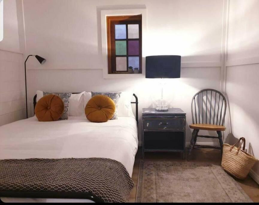 Samuels Cottage C1860 - In the heart of Mudgee