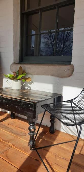 Samuels Cottage C1860 - In the heart of Mudgee