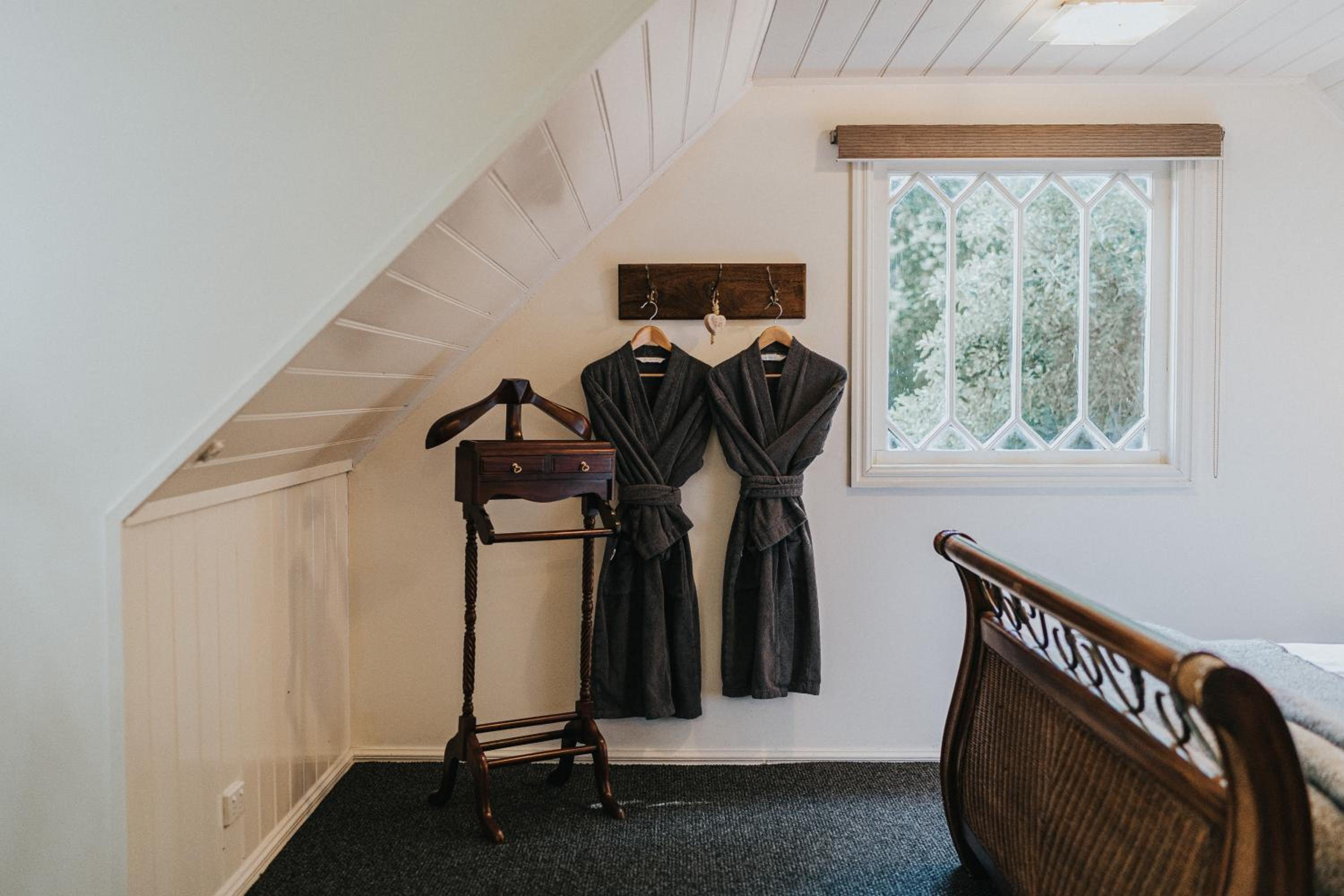 Wild Orchid Olinda Private Luxury Cottage