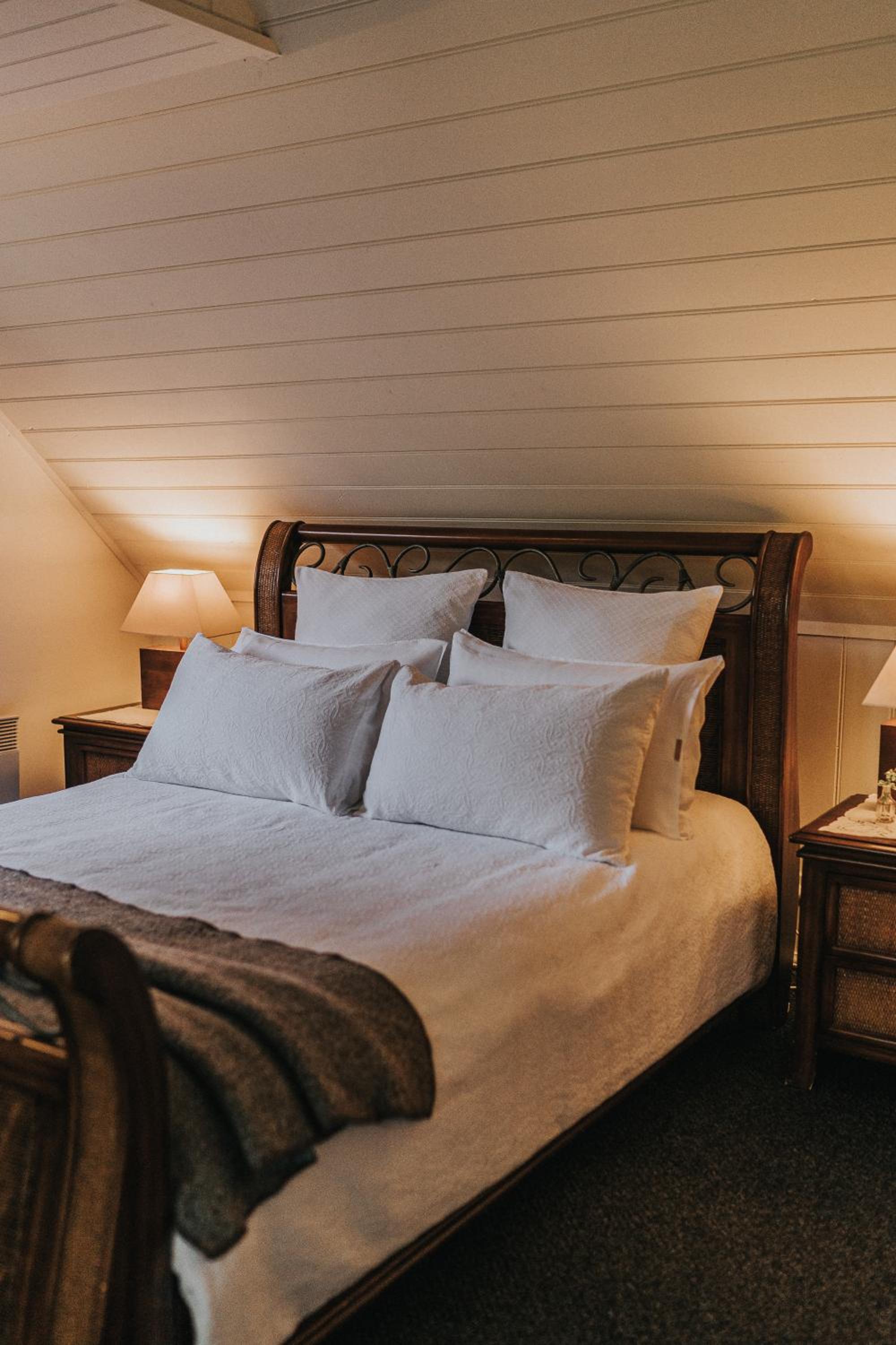 Wild Orchid Olinda Private Luxury Cottage