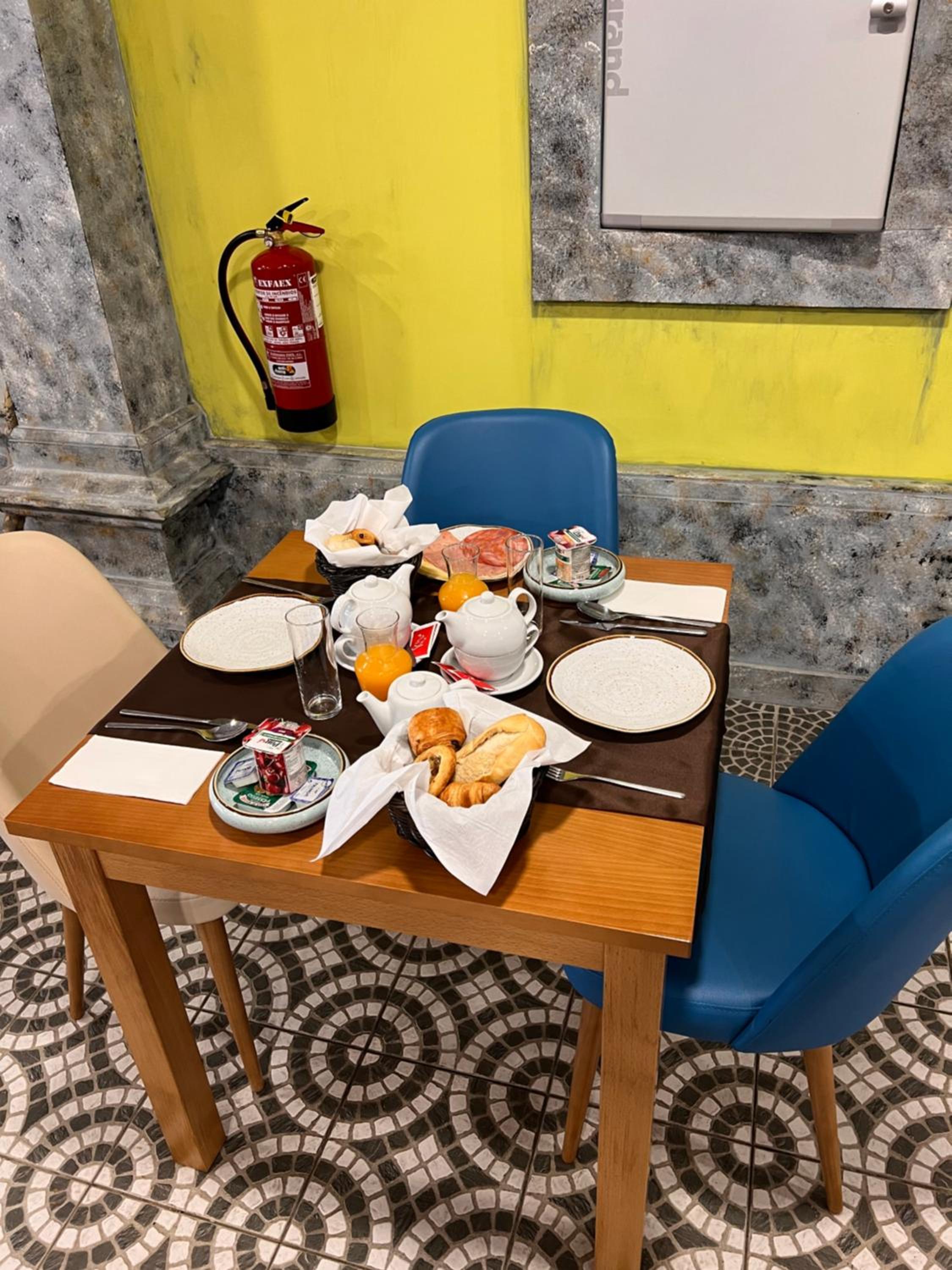dining