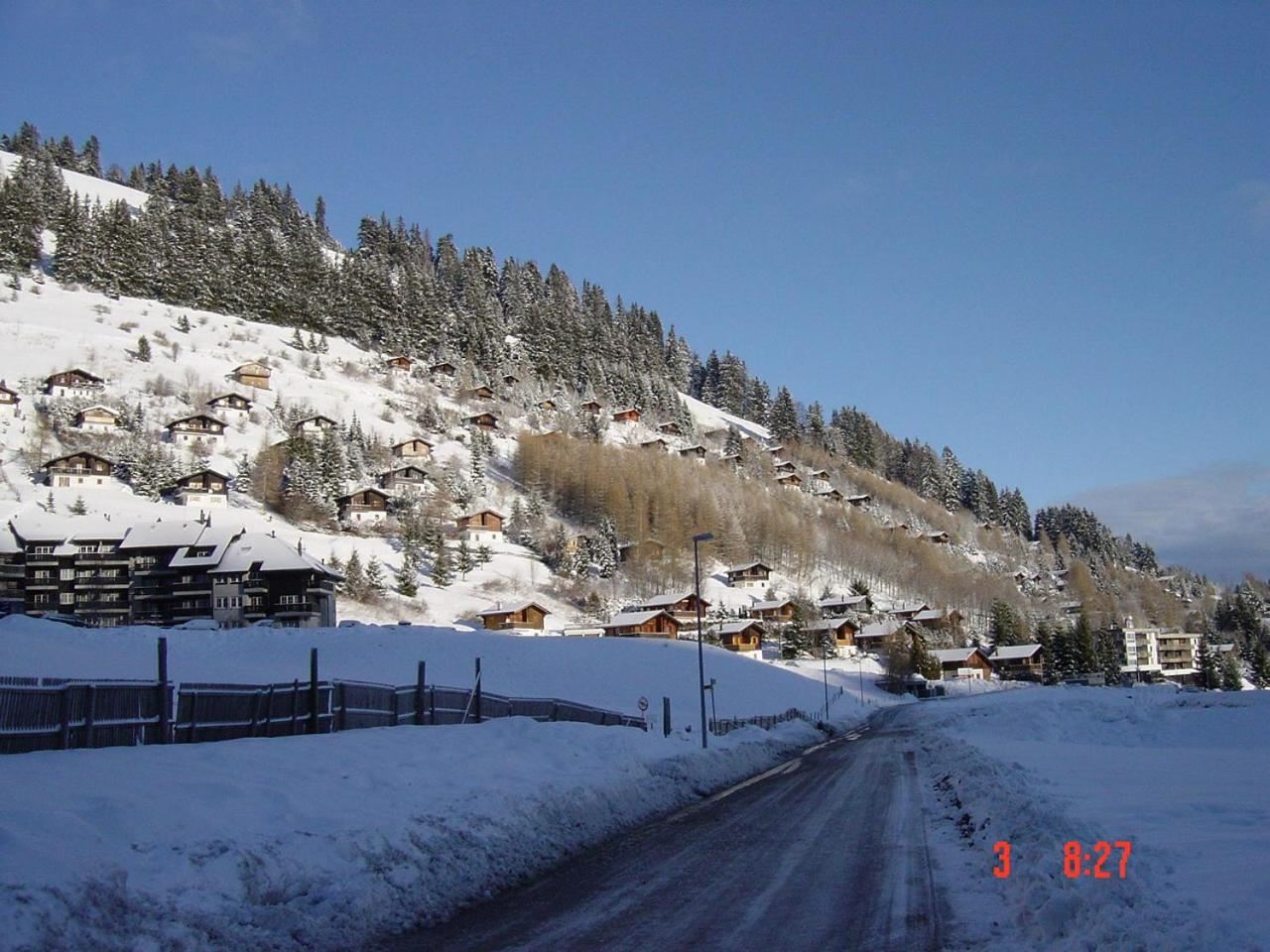 Charming chalet with panoramic view and private parking in Gruyère view 3