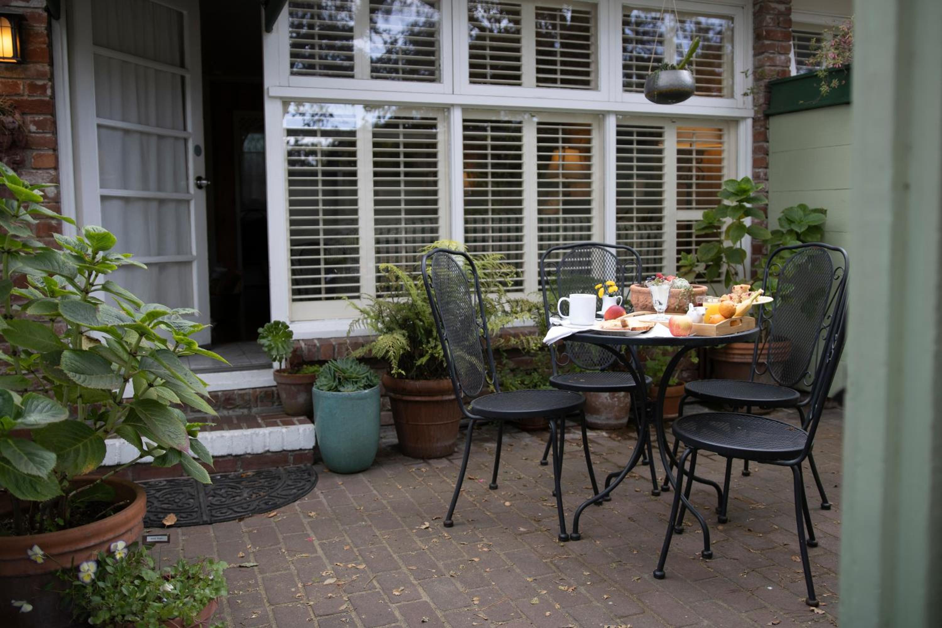 Carmel Garden Inn