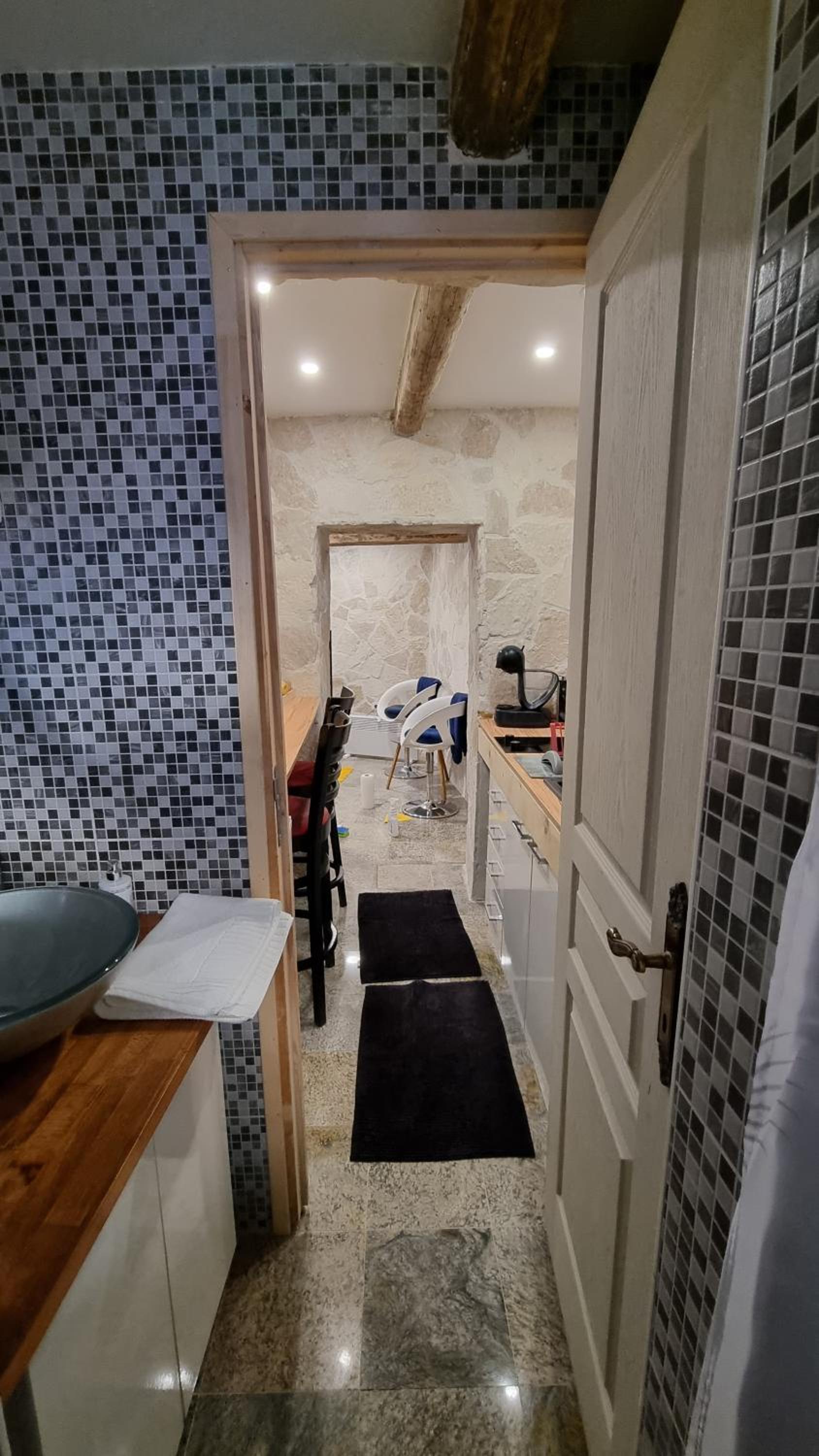 Photo 16
