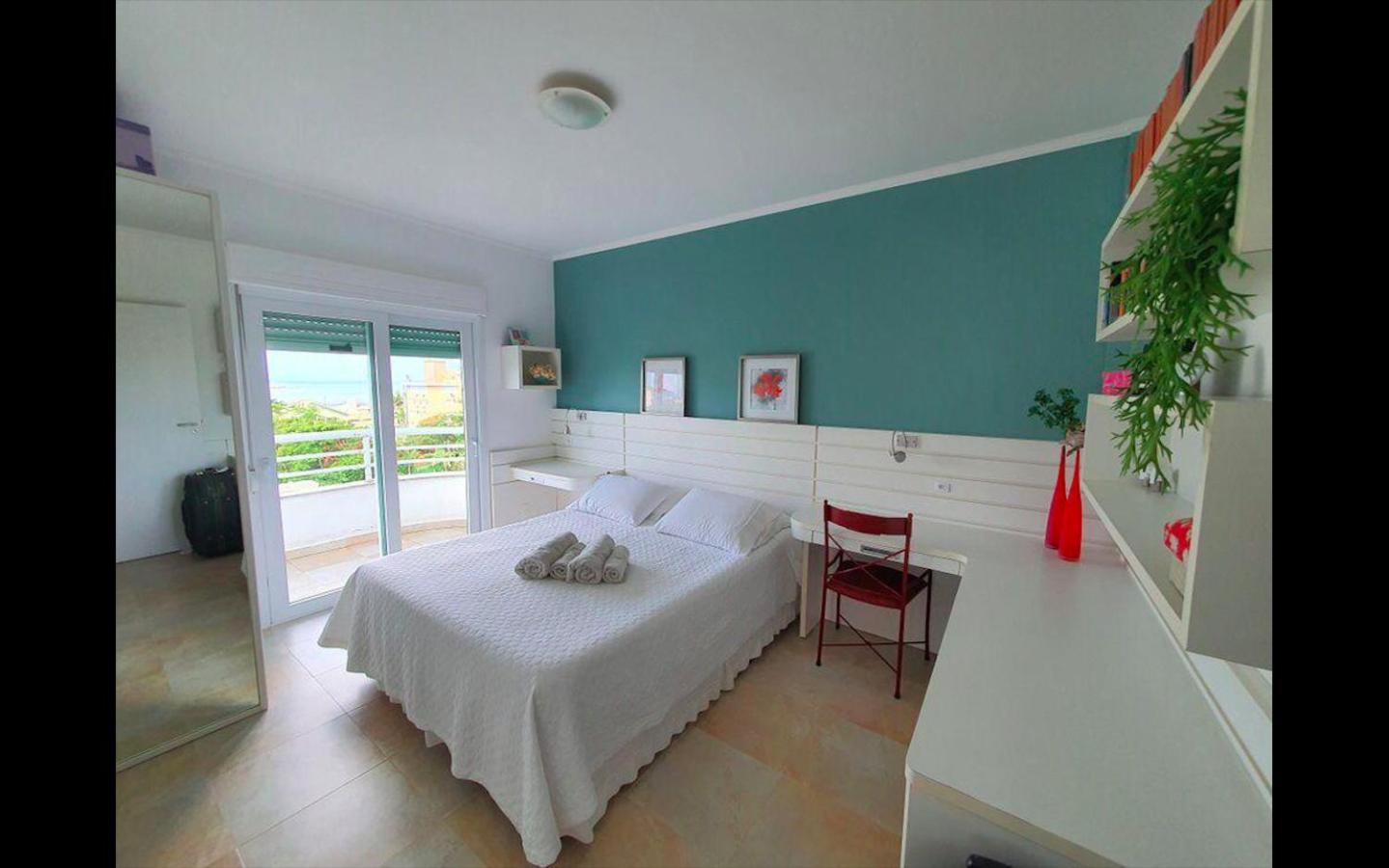 Apartamento Cobertura PALMAS DO ARVOREDO para 7 pessoas a 250m do mar com terraço e vista maravilhosa