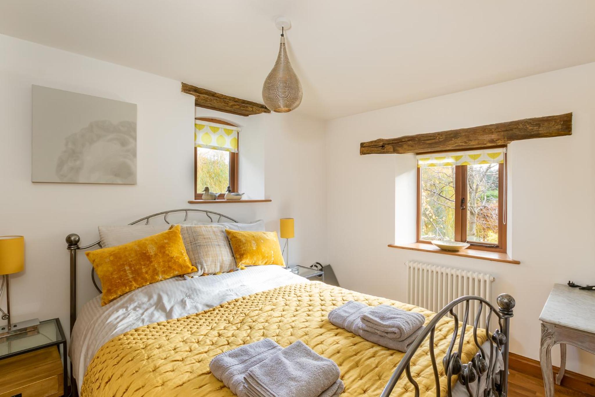 Granary Cottage Luxury Barn Conversion view 4