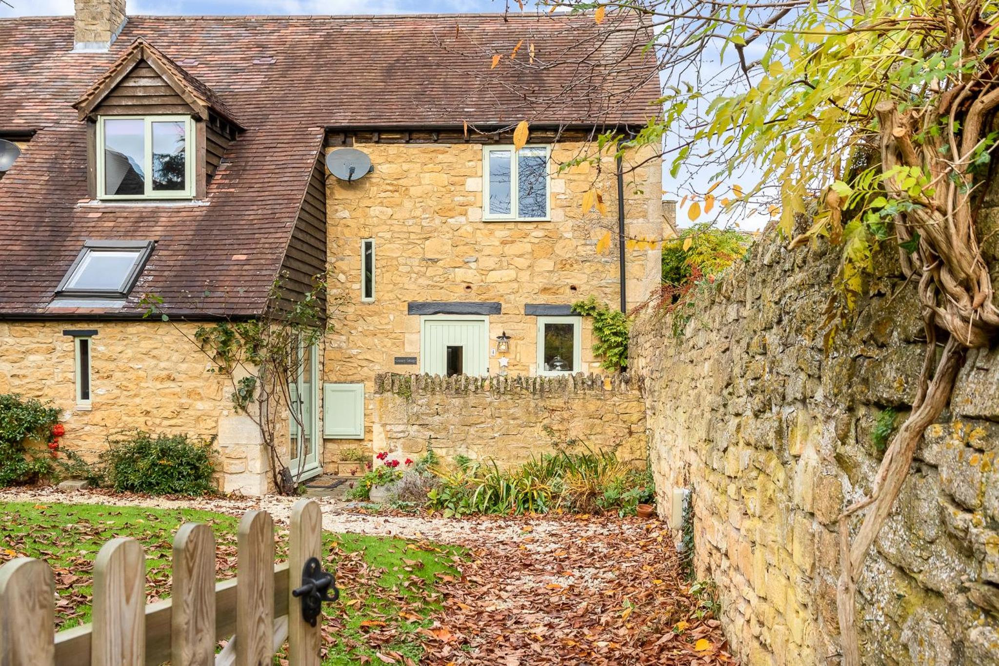 Granary Cottage Luxury Barn Conversion view 2
