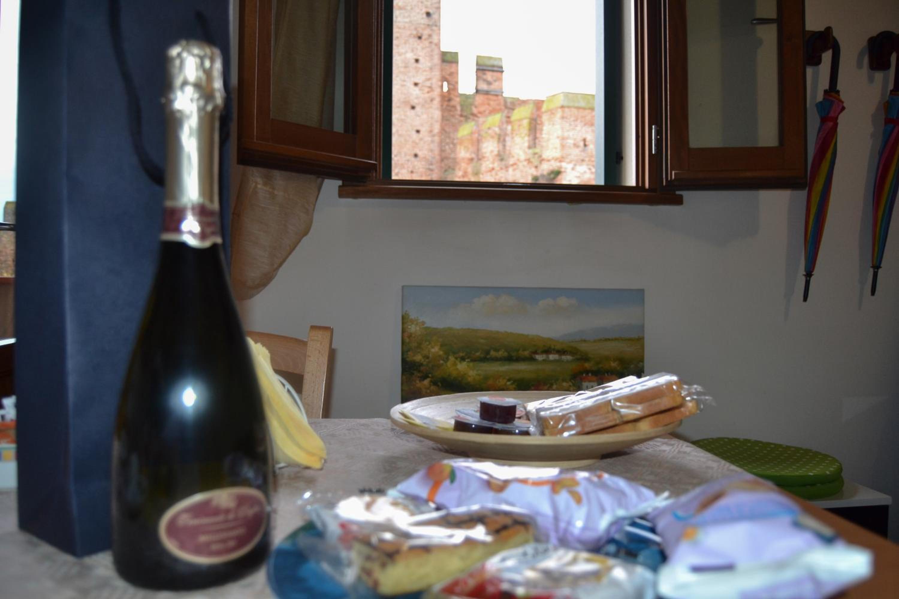 Sotto le mura view 4