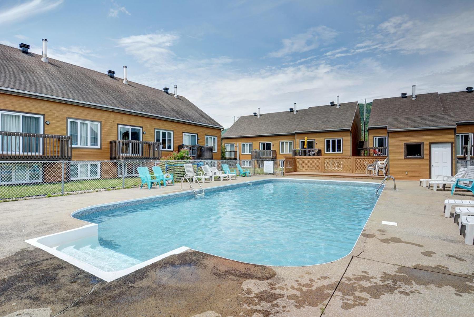 condo sainte-anne view 2