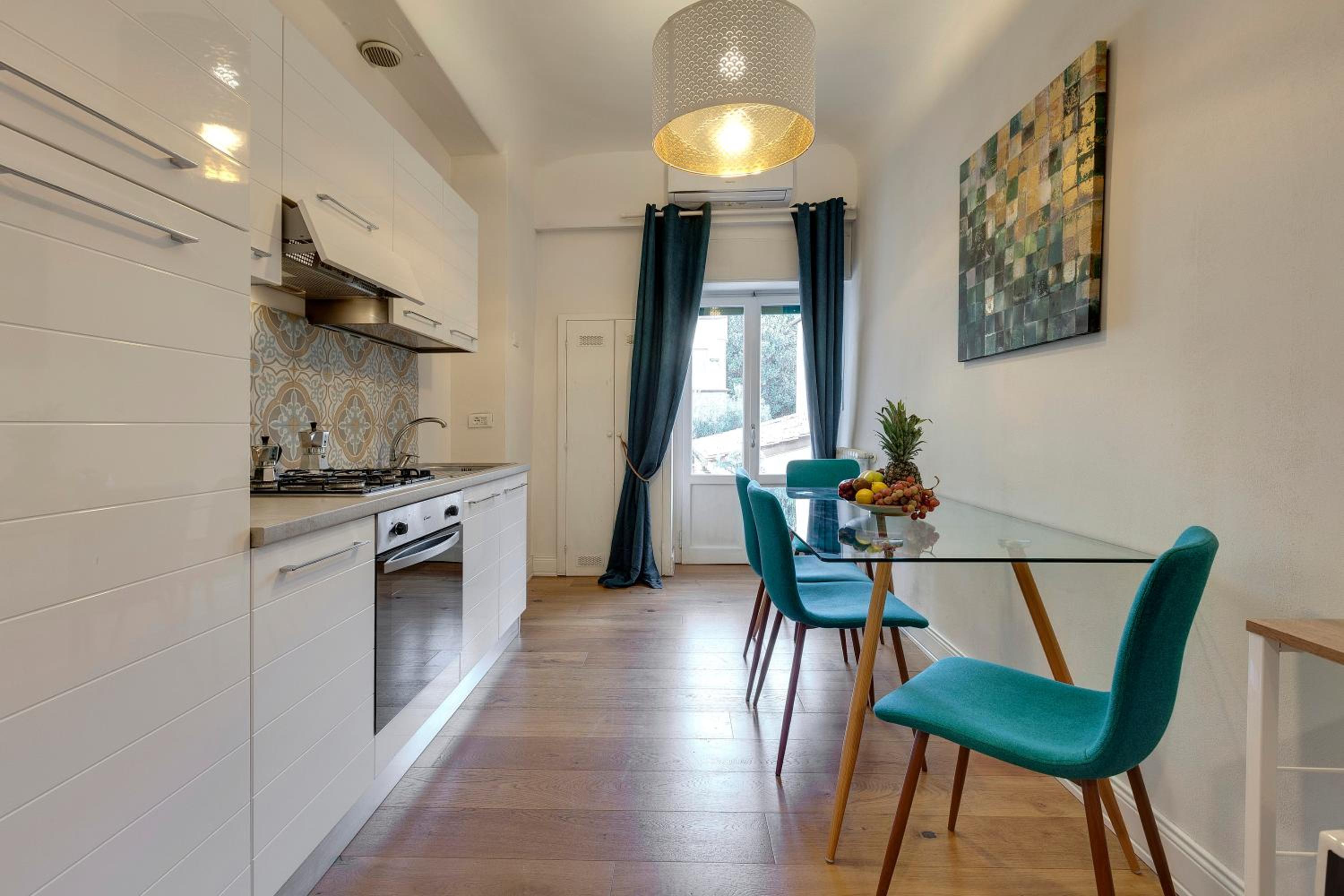 Corinne Apartment by Mamo Florence