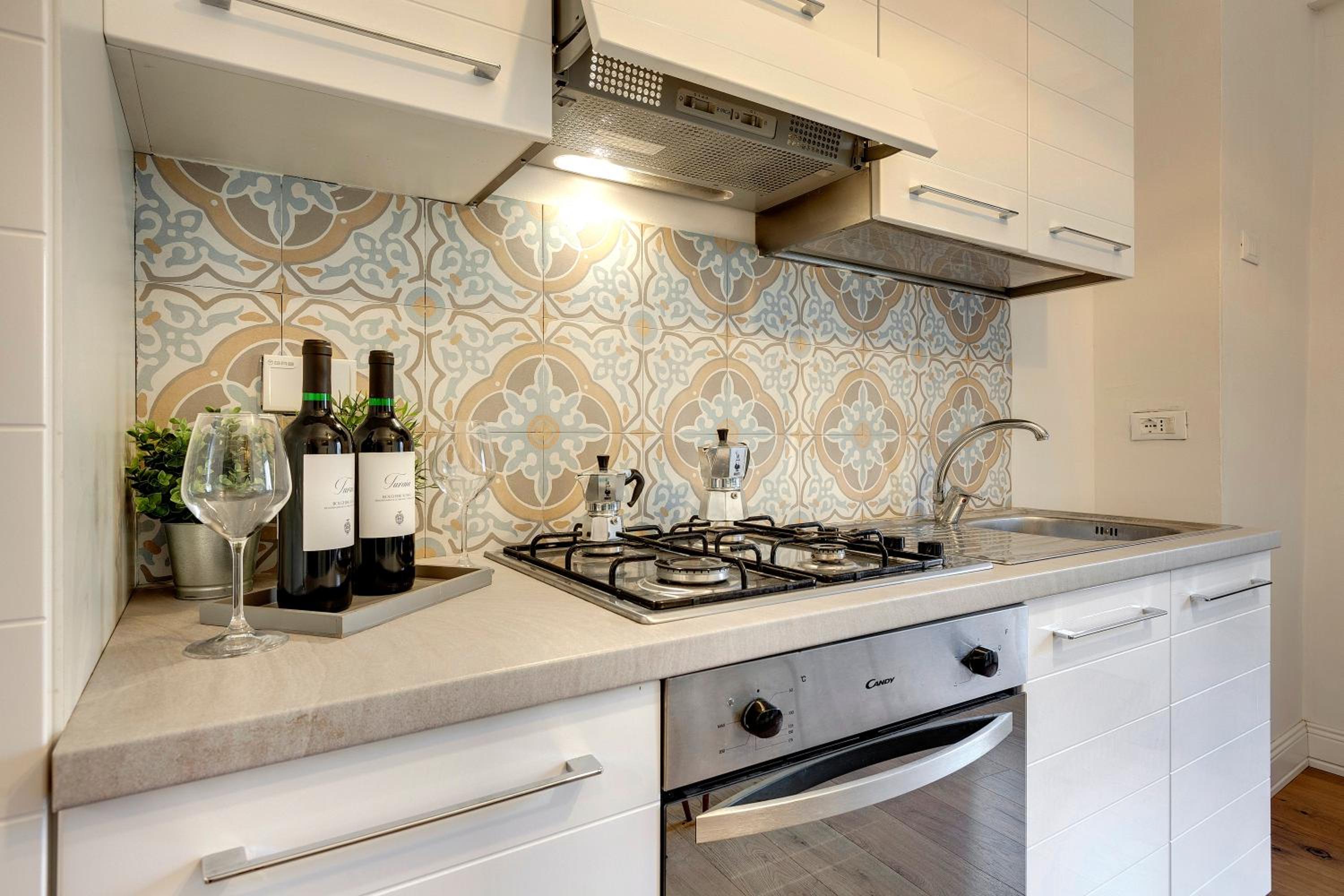 Corinne Apartment by Mamo Florence