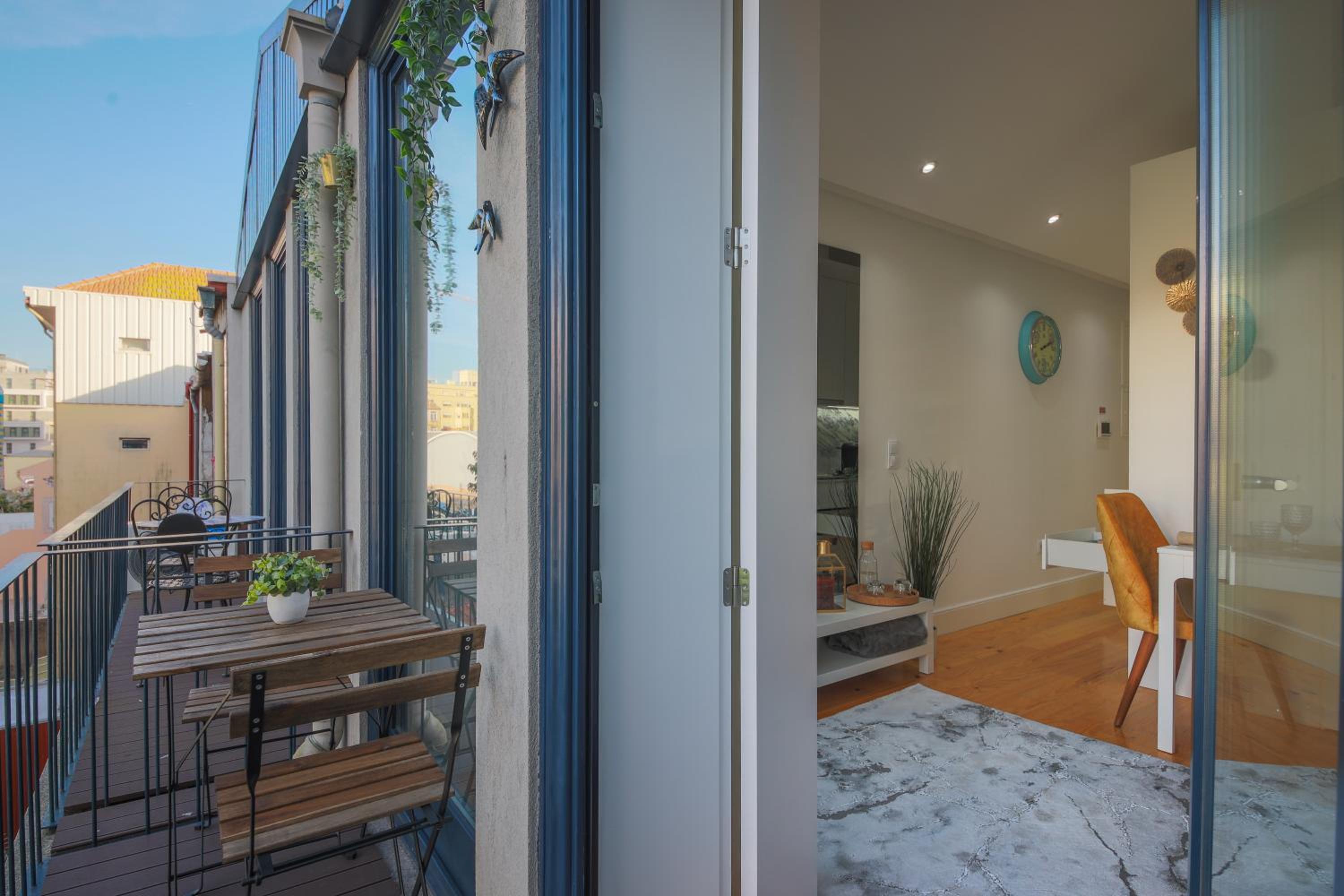 Sunshine Apartment