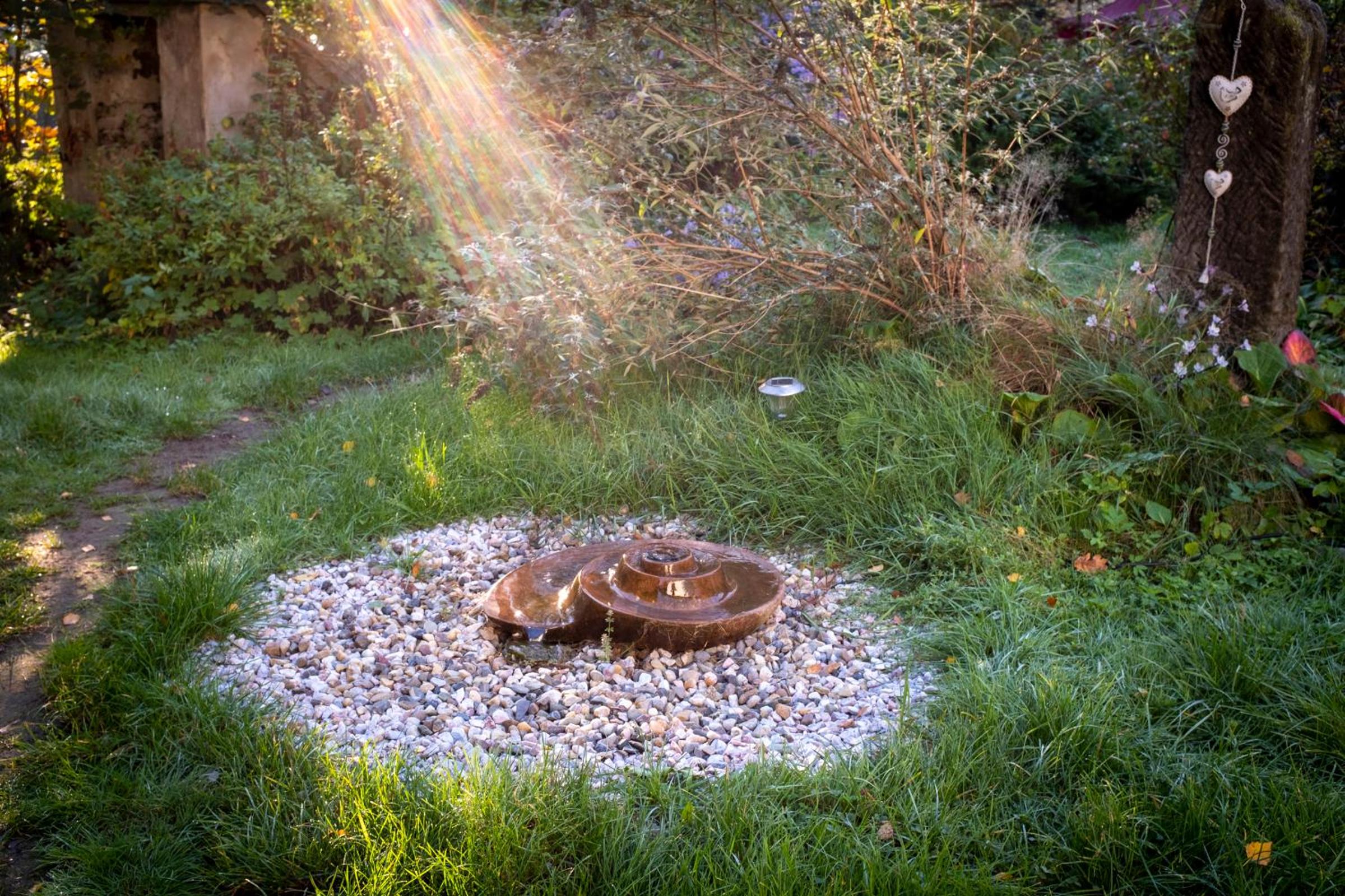 ENJOY Cozy Romance Hills Forest Gardens Views Sauna Whirlpool Bath