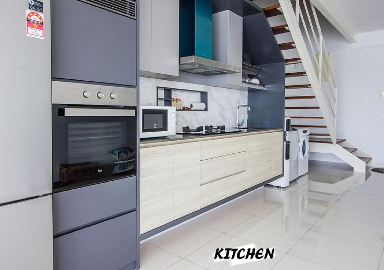 Rumahku Gurney with 270 degree Sea View photo 2