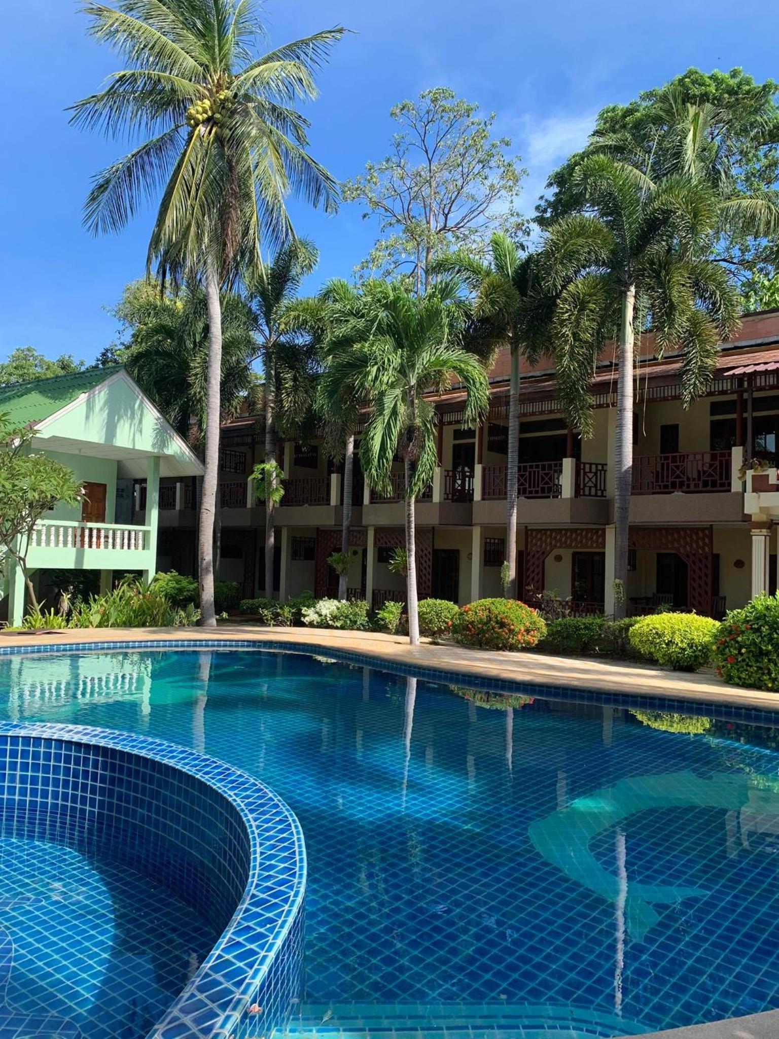 Rattana Guesthouse & Bungalow
