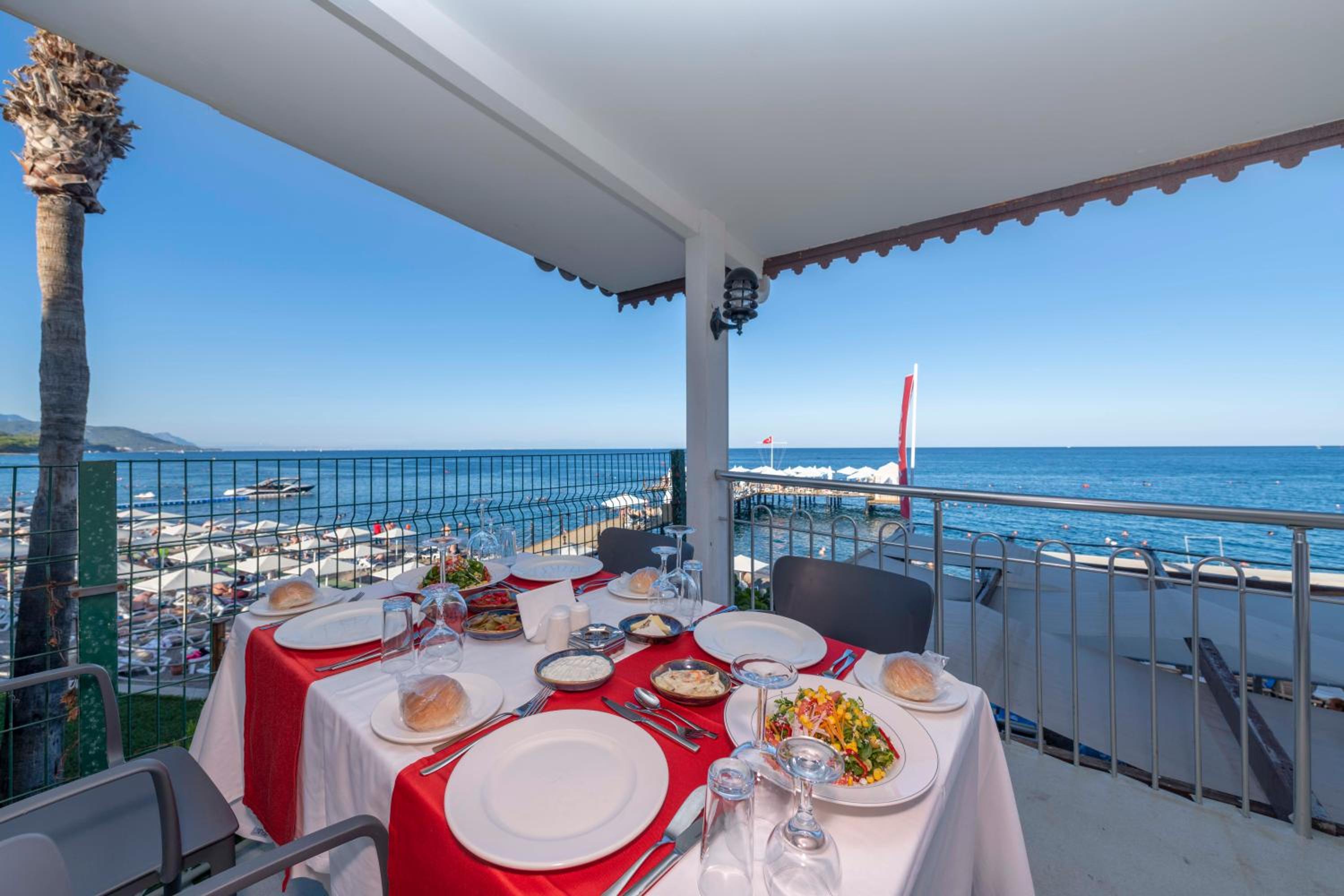 Armas Beach - Image 12