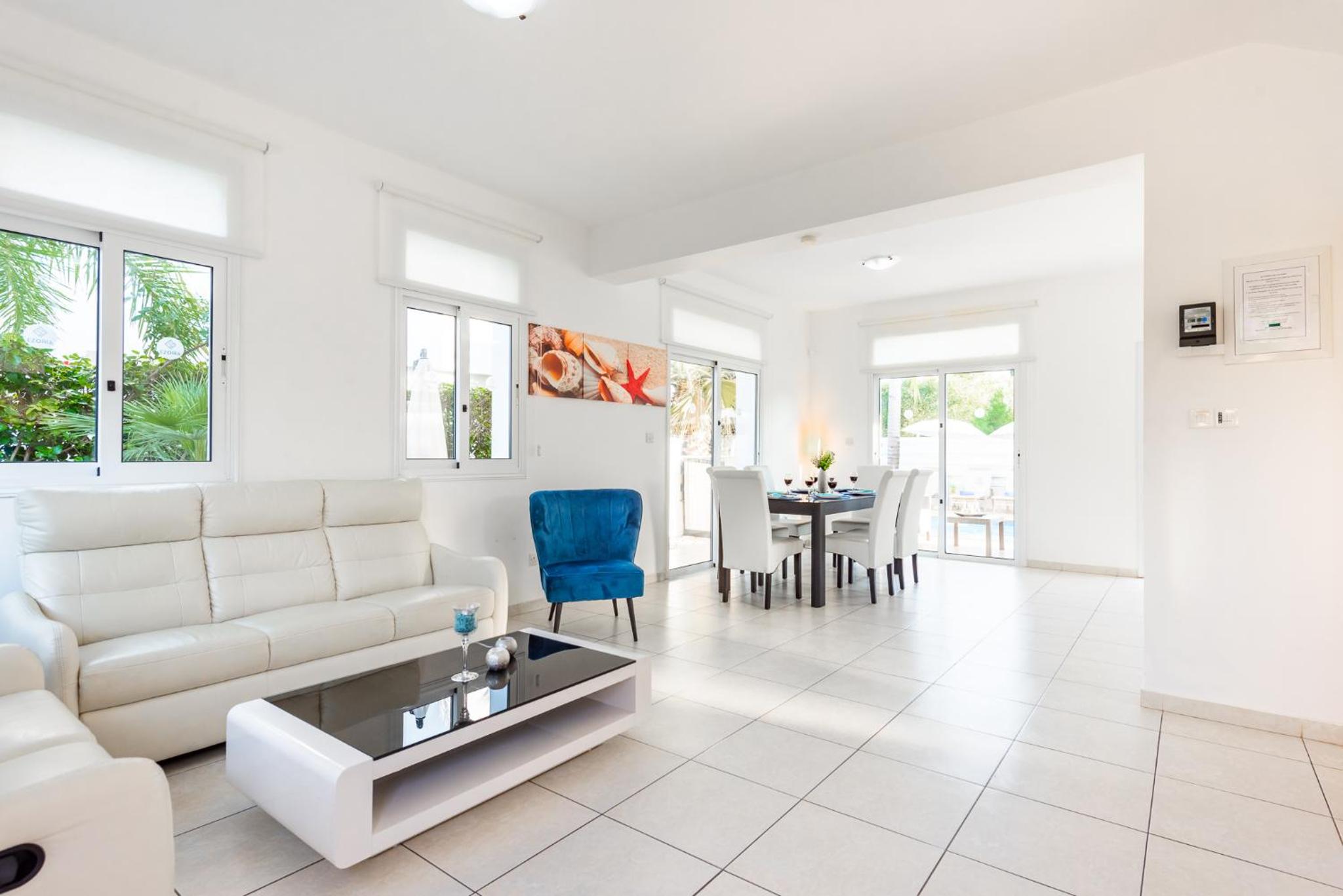 Villa Palm Breeze by Ezoria Villas