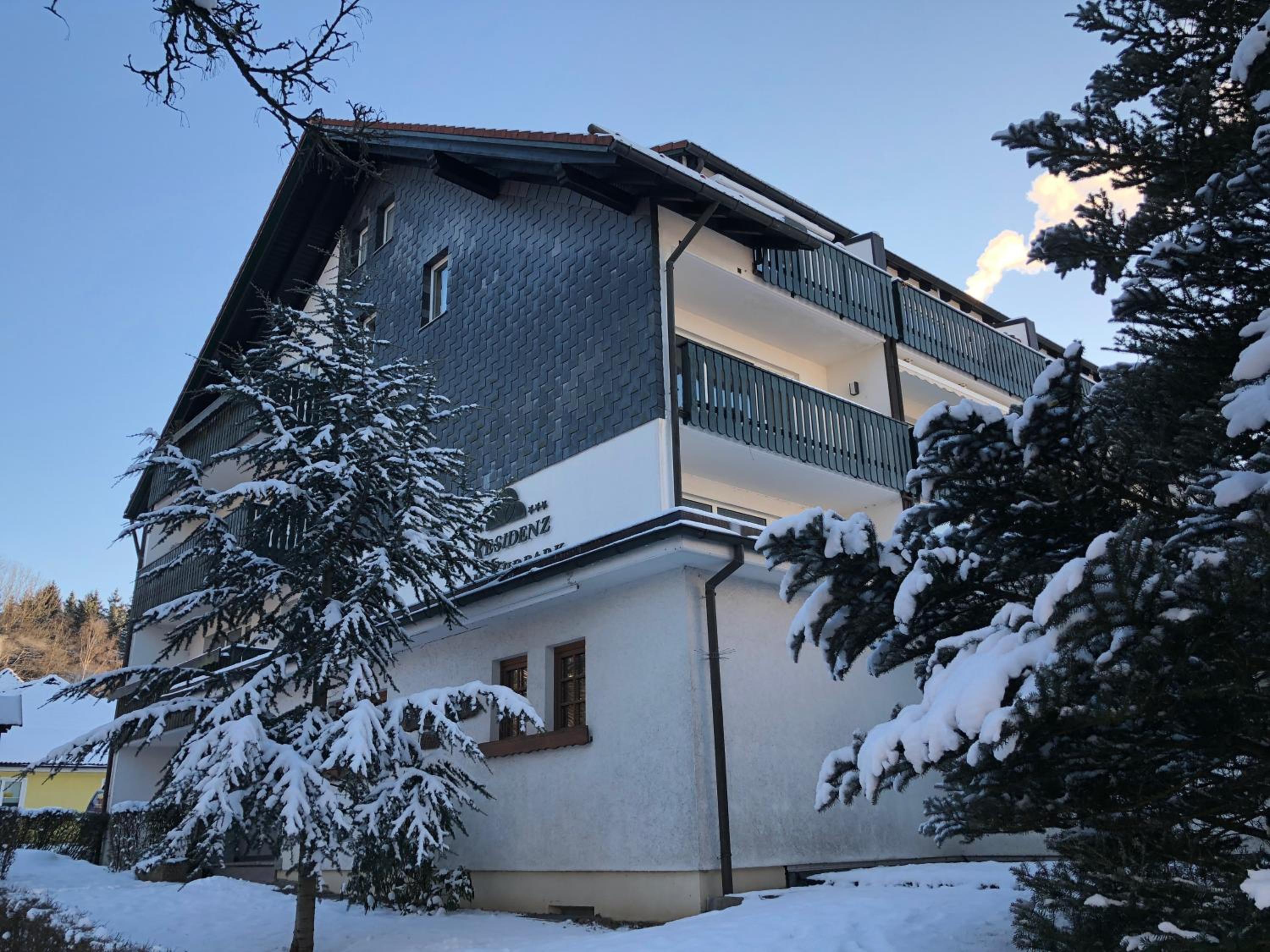 HOME Suites Panoramablick mit Sauna
