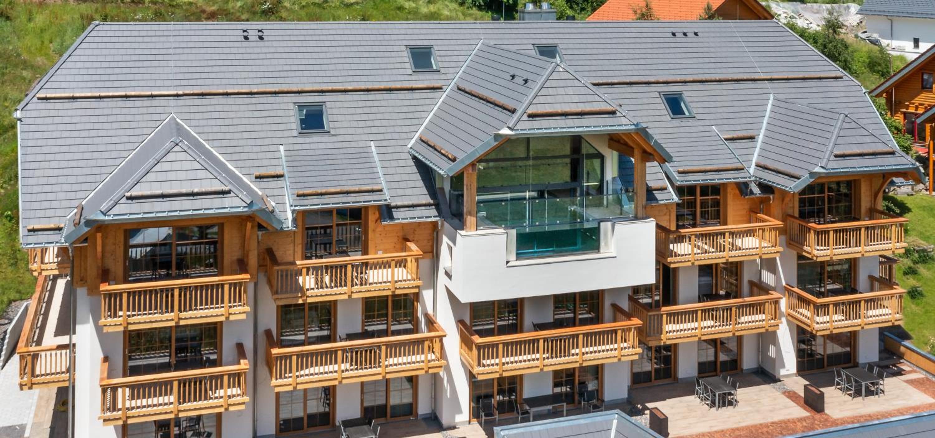 SCHWARZENBACH - Apartments & Rooftop Pool