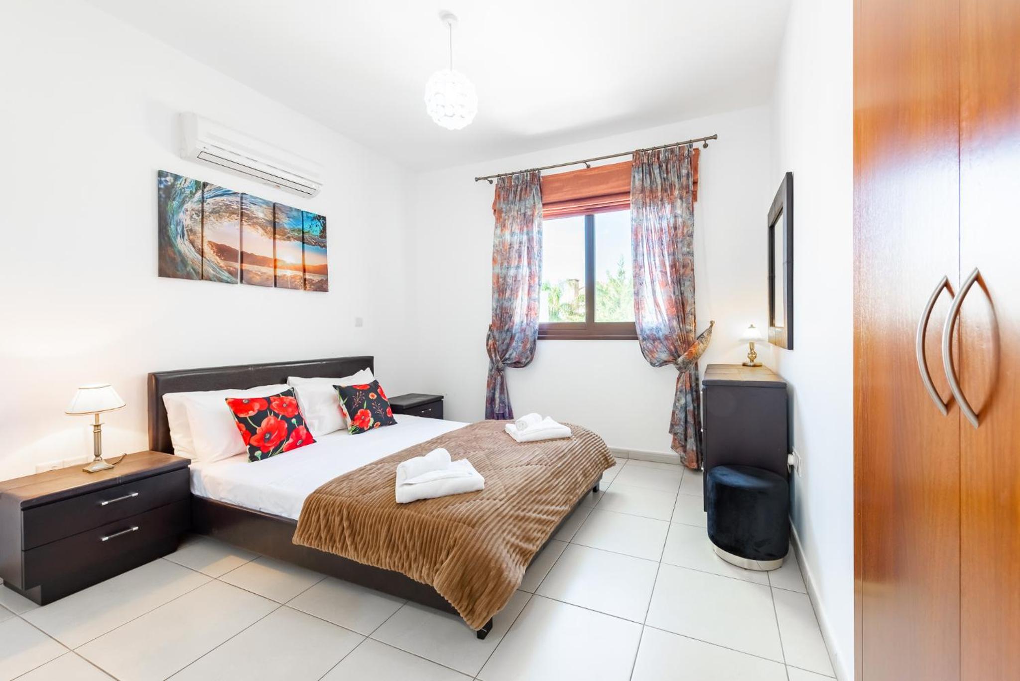 Sea Front Oceanus H2 by Ezoria Villas