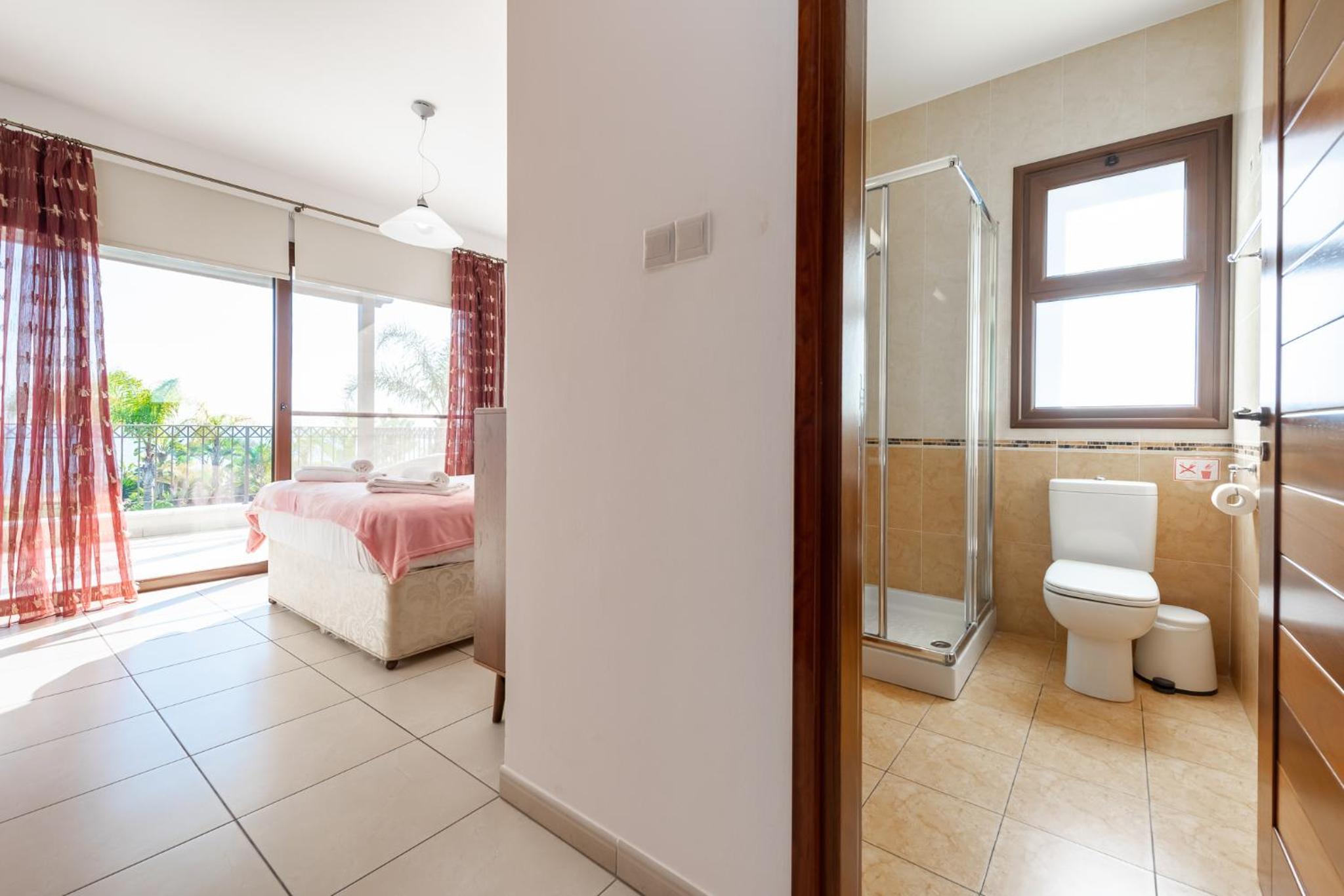 Sea Front Oceanus H2 by Ezoria Villas