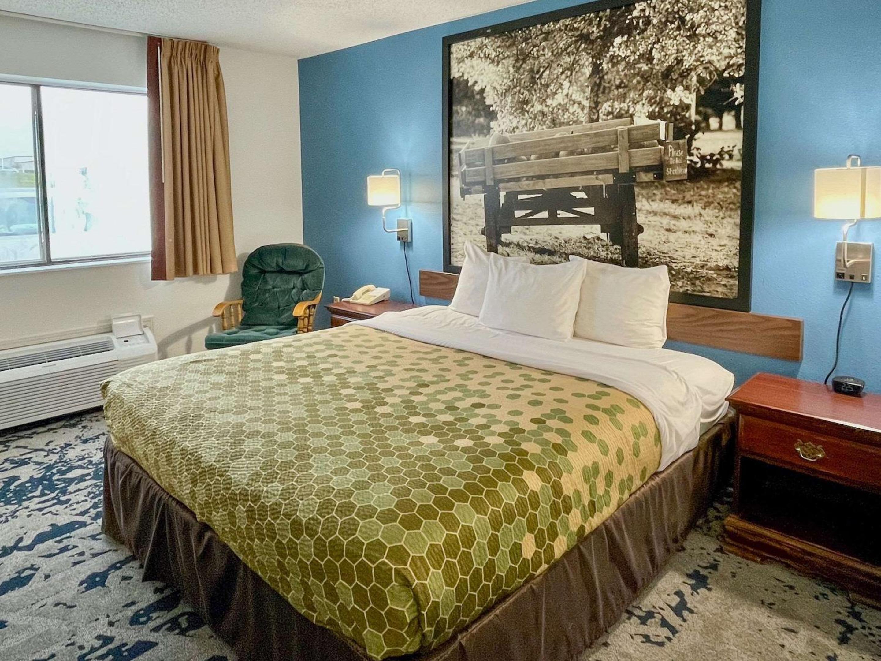 Travelodge by Wyndham Lamoni view 4