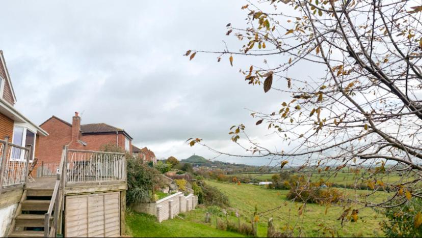 Healing Waters Sanctuary, Peaceful Retreat House, Glastonbury