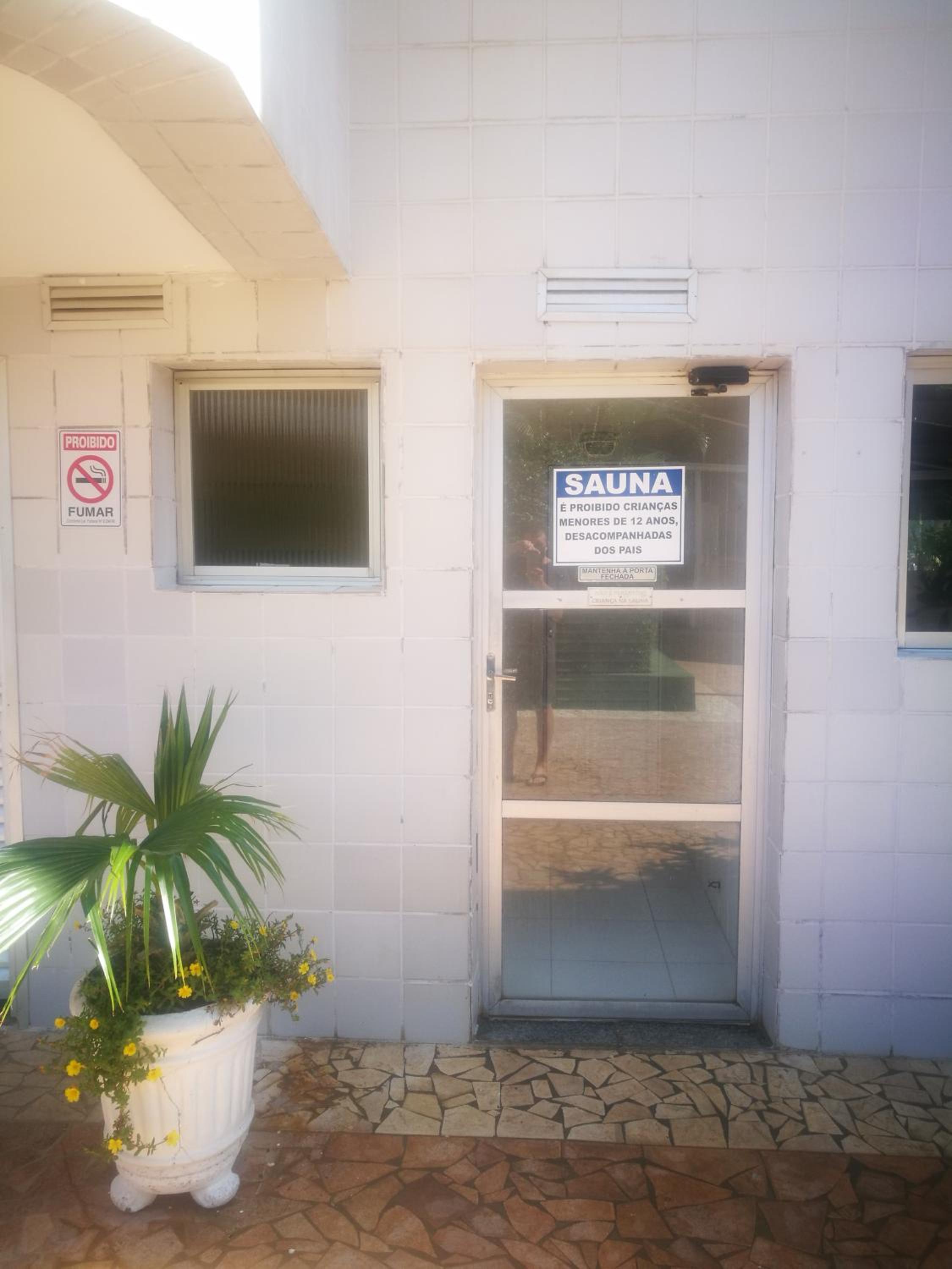 Apartamento com piscina 1 quarto de até 6 pessoas - Guarujá com Maquina Lavar Roupa