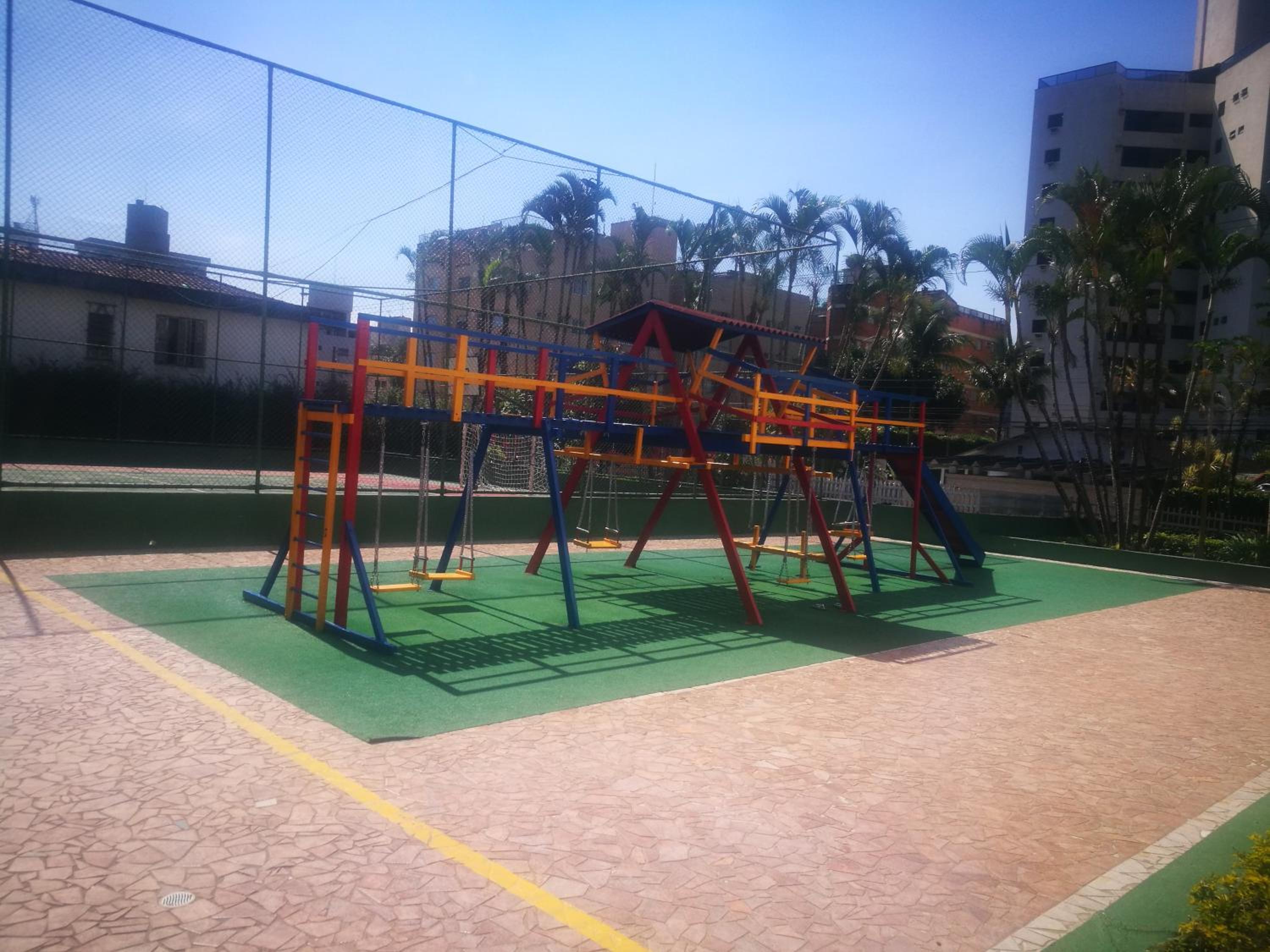 Apartamento com piscina 1 quarto de até 6 pessoas - Guarujá com Maquina Lavar Roupa