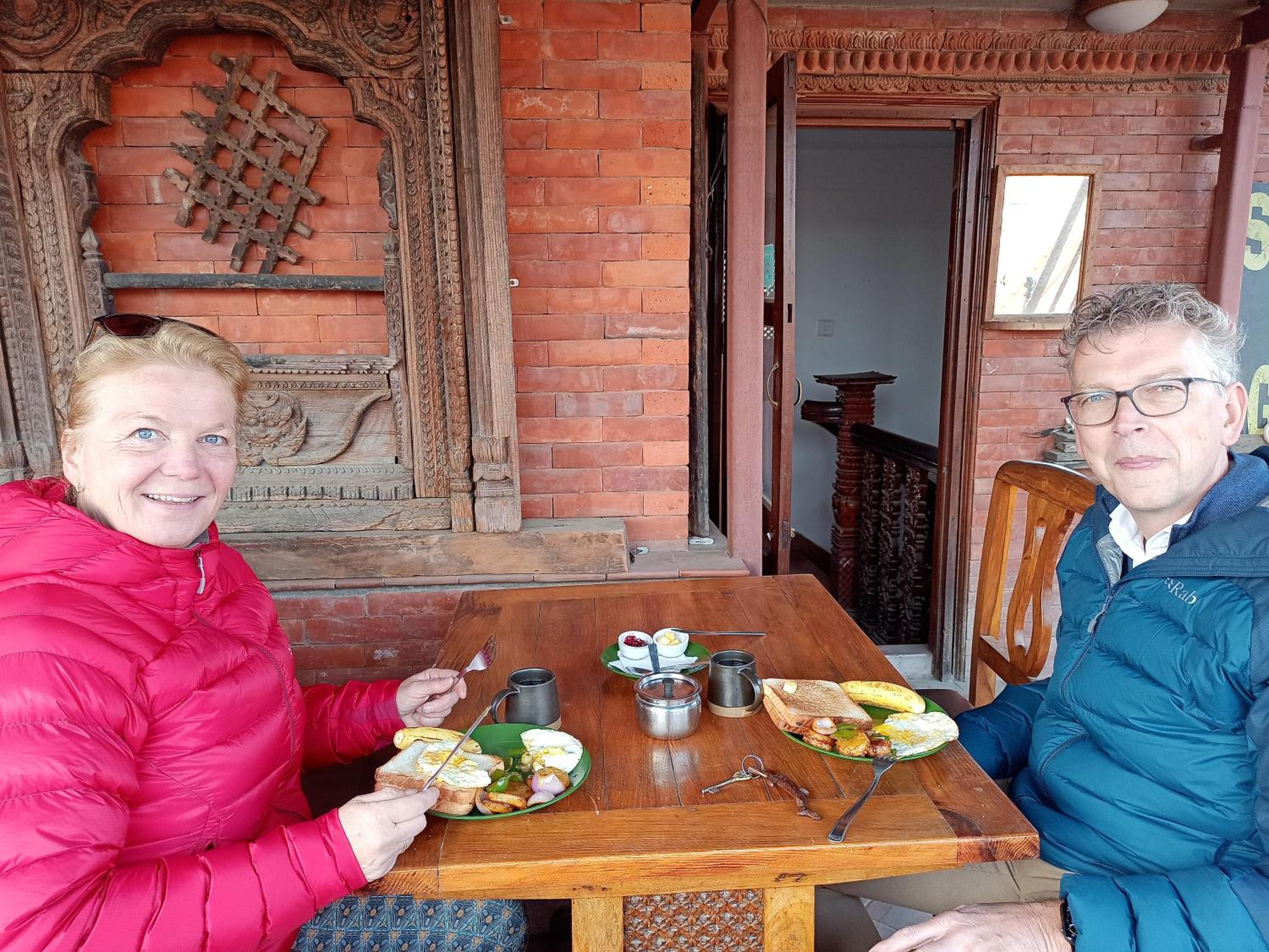 Sunny Guest House and Cafe