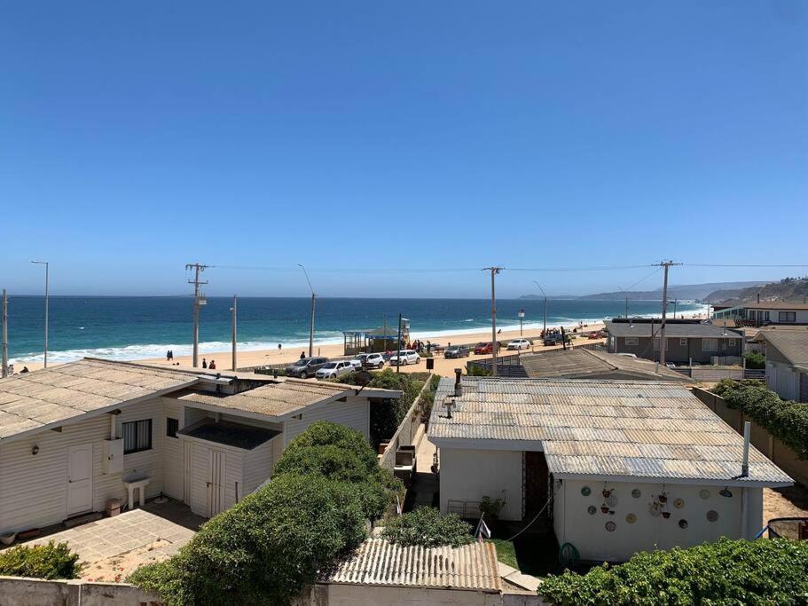 Bahía de Rosas frente al mar Algarrobo Norte