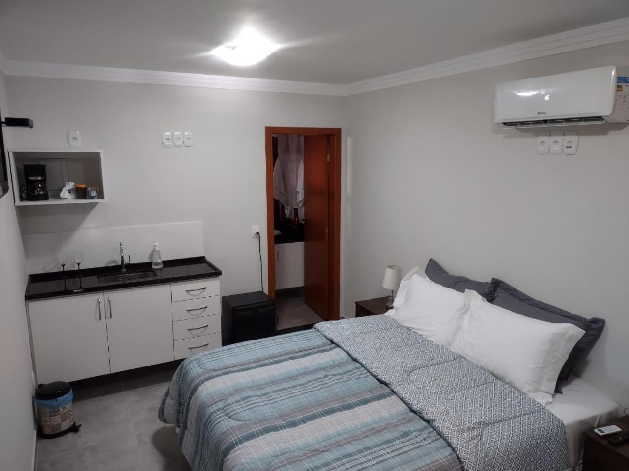 Ipê Suítes